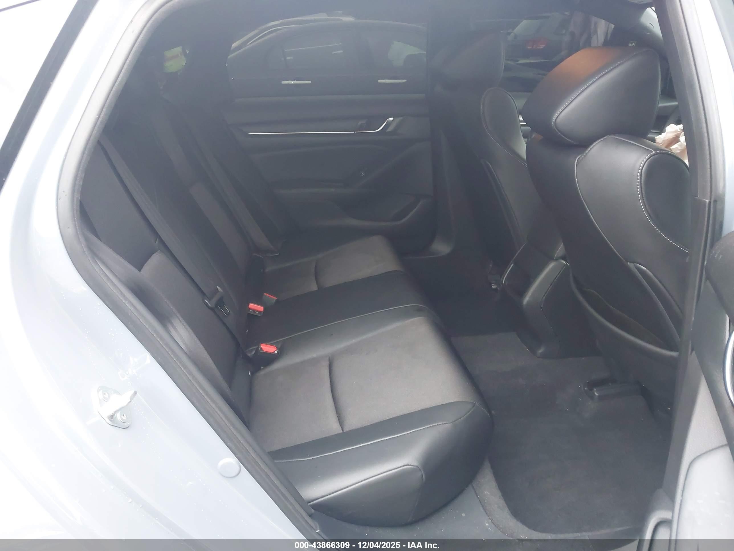 HONDA ACCORD image 8