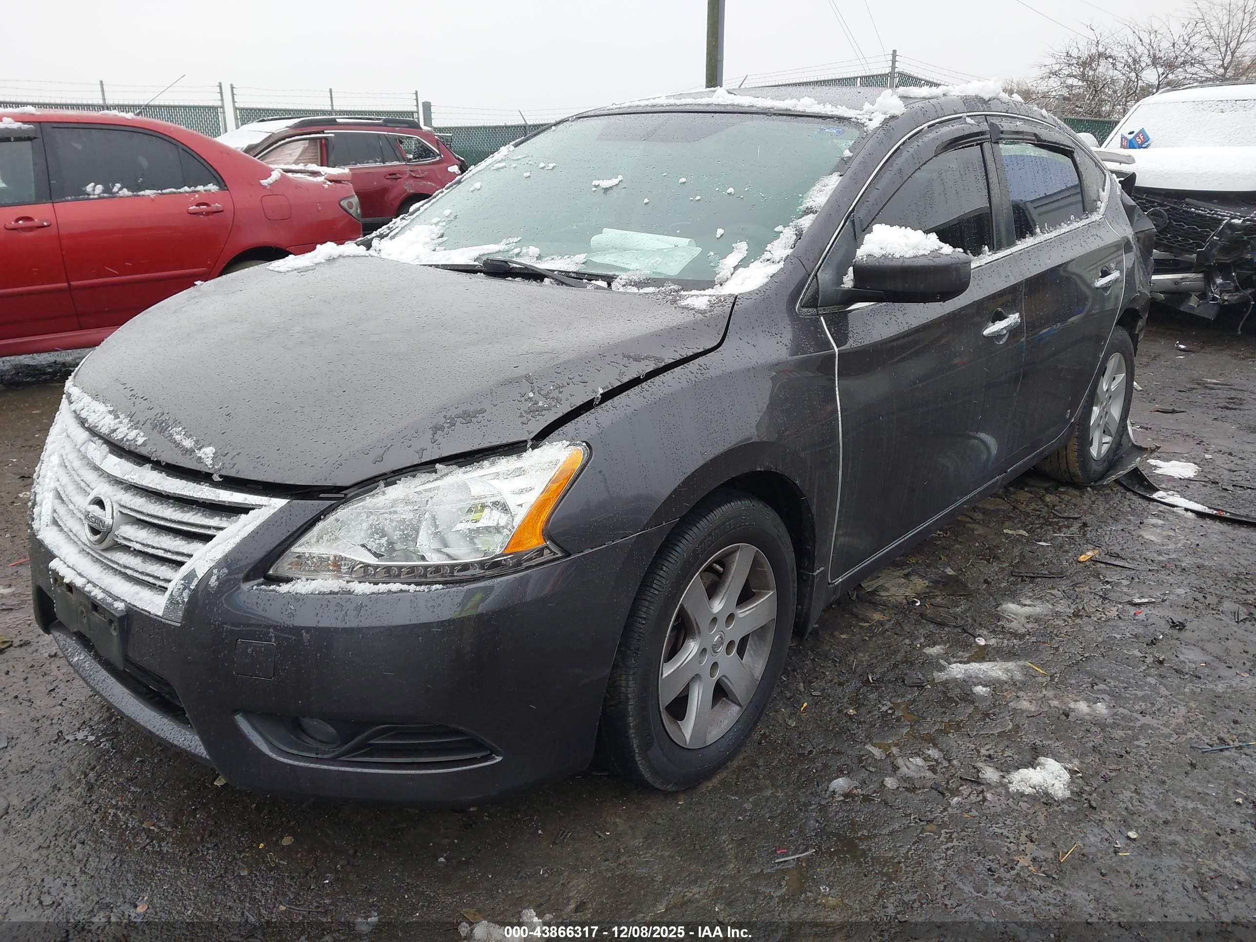 NISSAN SENTRA image 2