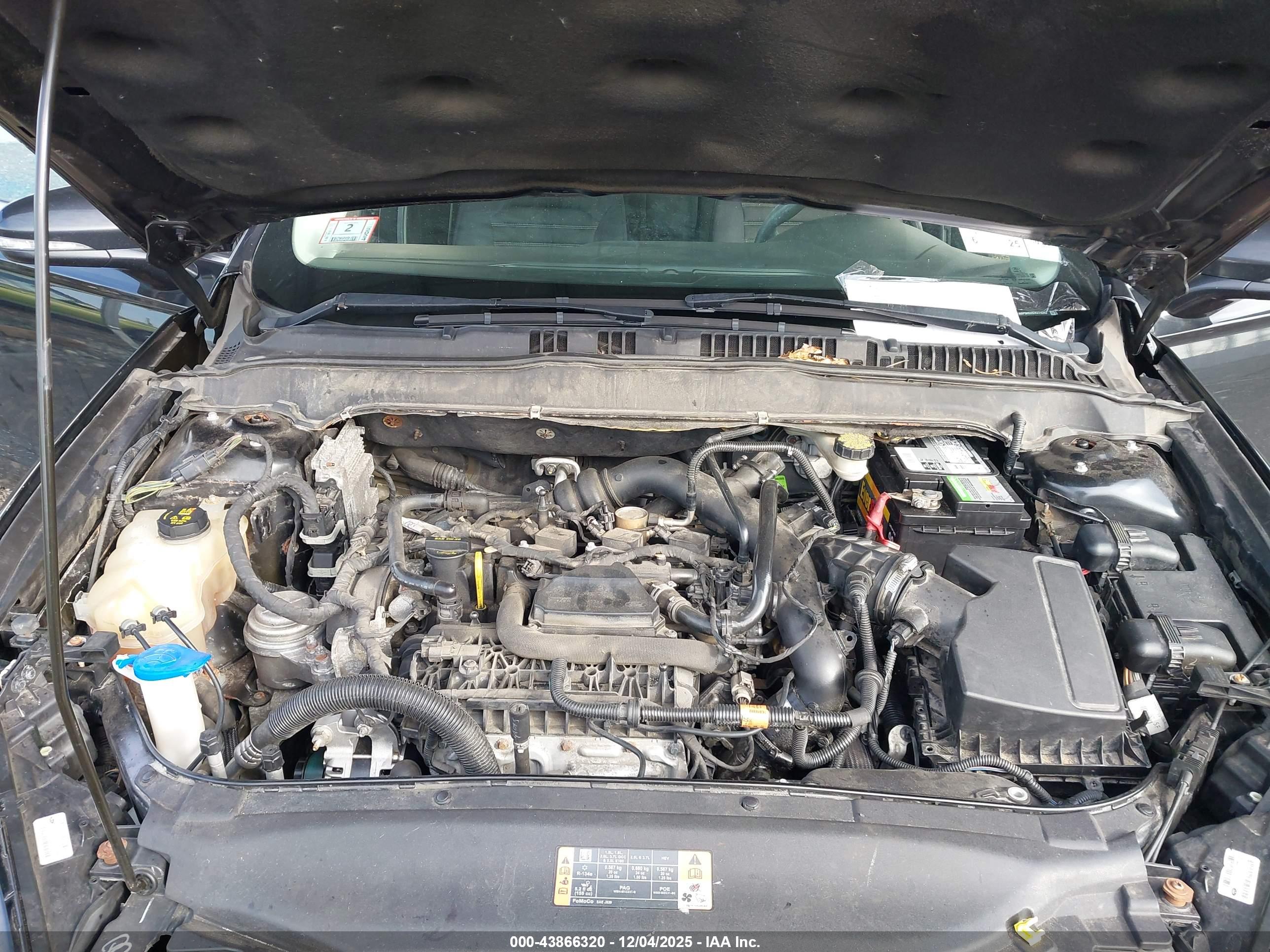 FORD FUSION image 10