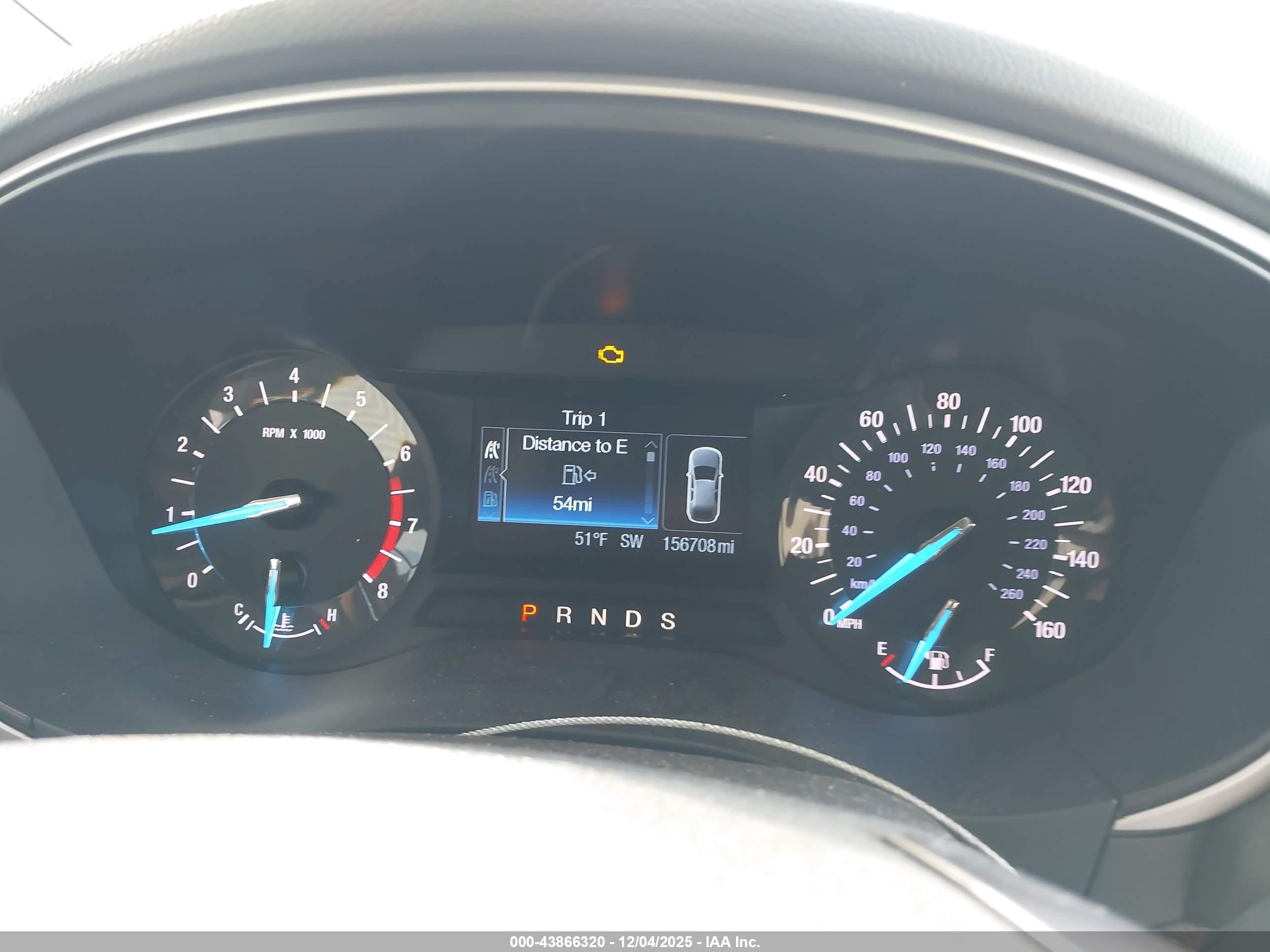 FORD FUSION image 7