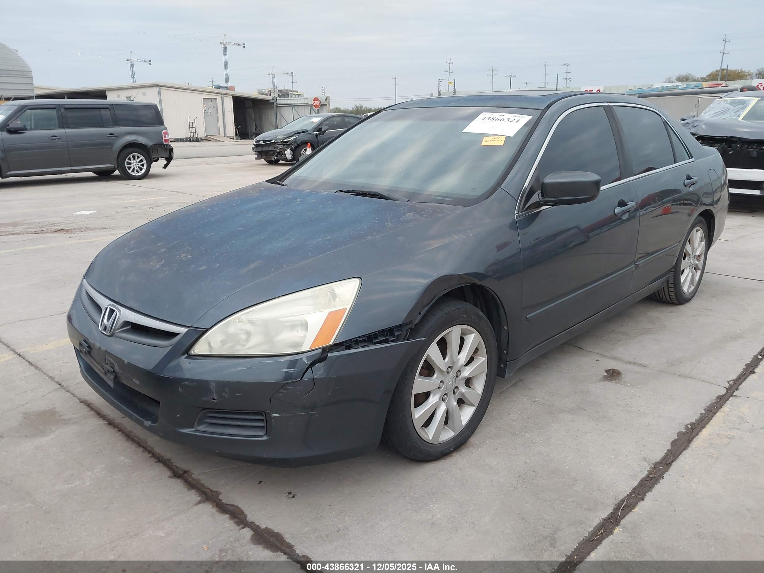 HONDA ACCORD image 2