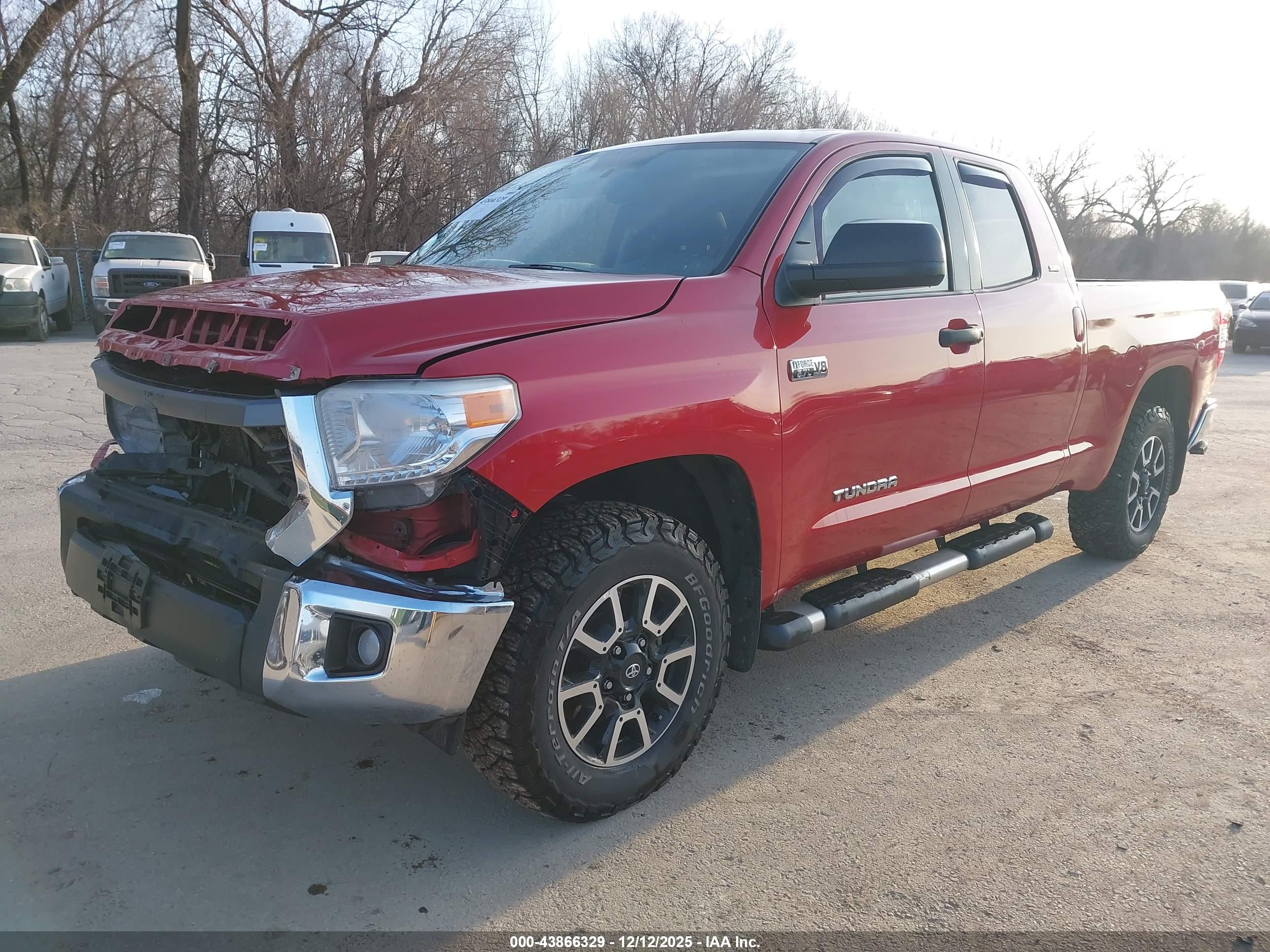 TOYOTA TUNDRA image 2