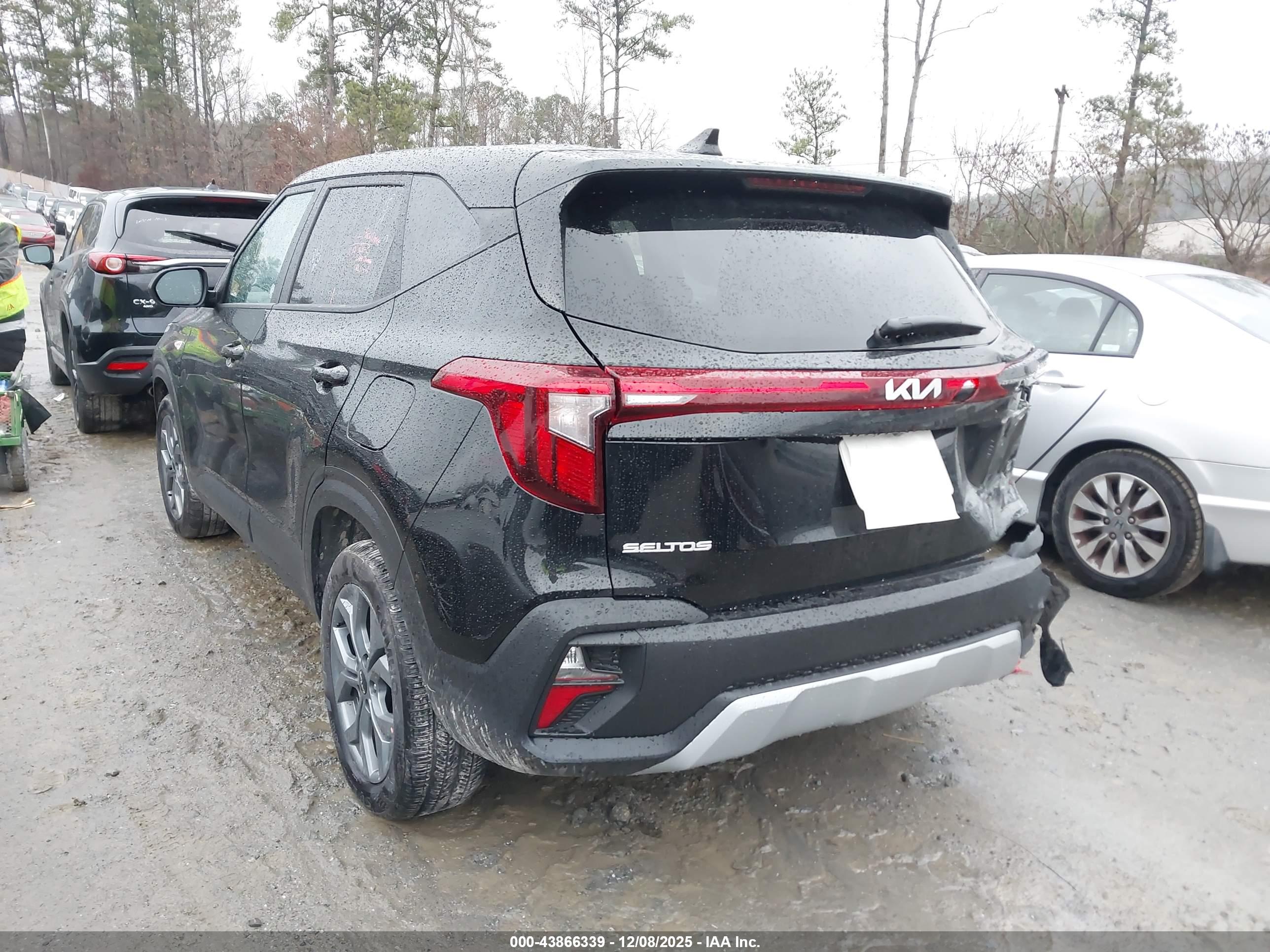 KIA SELTOS image 3
