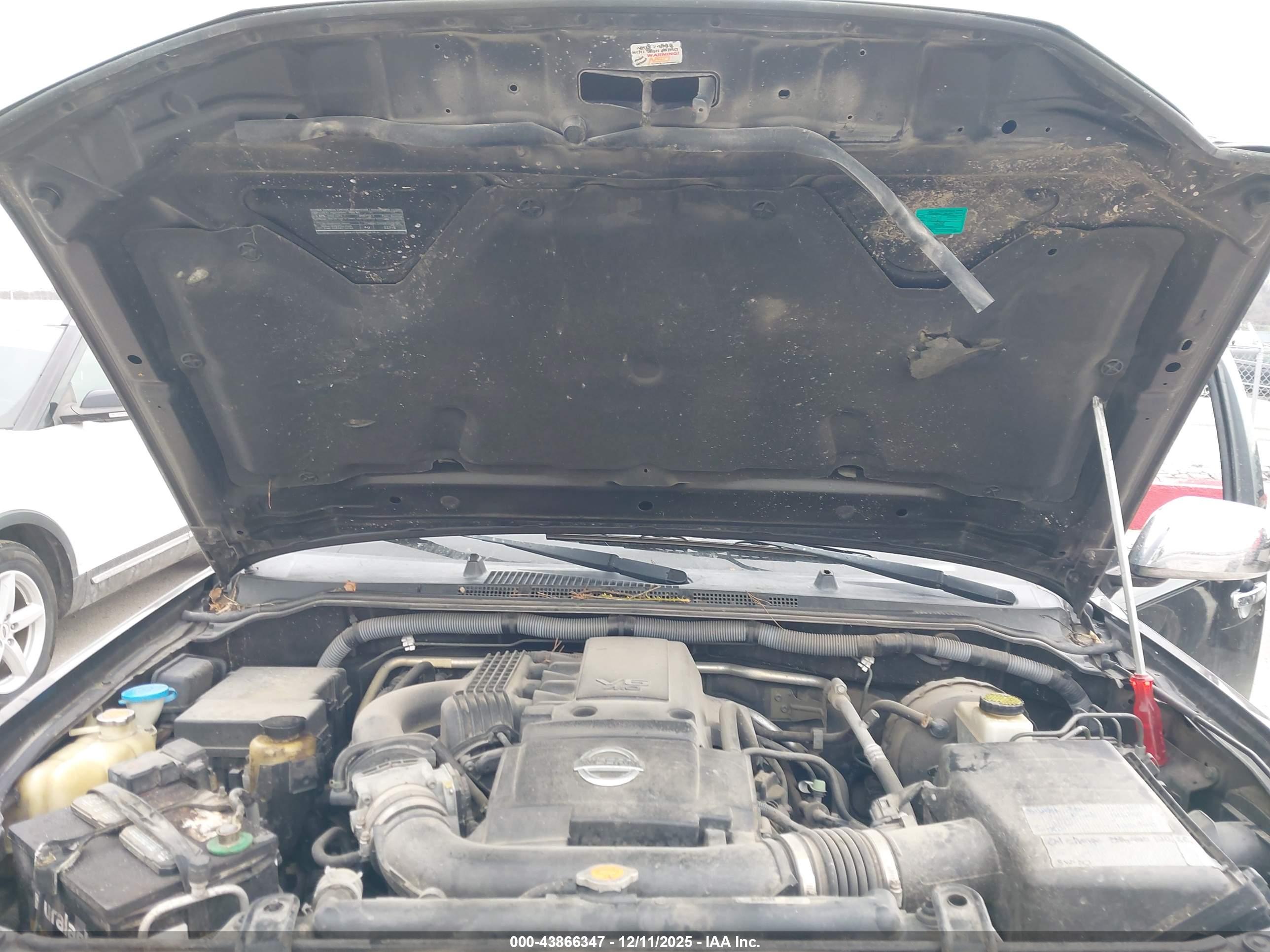 NISSAN FRONTIER image 10