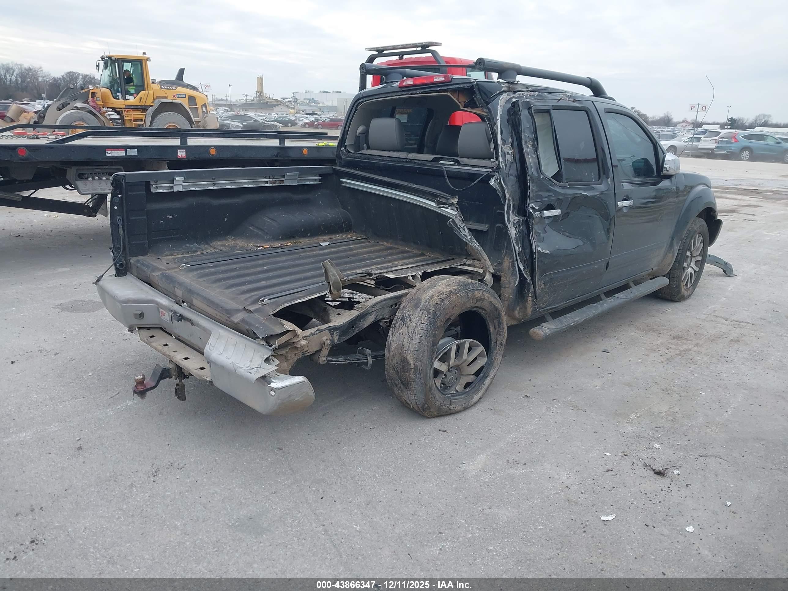 NISSAN FRONTIER image 4