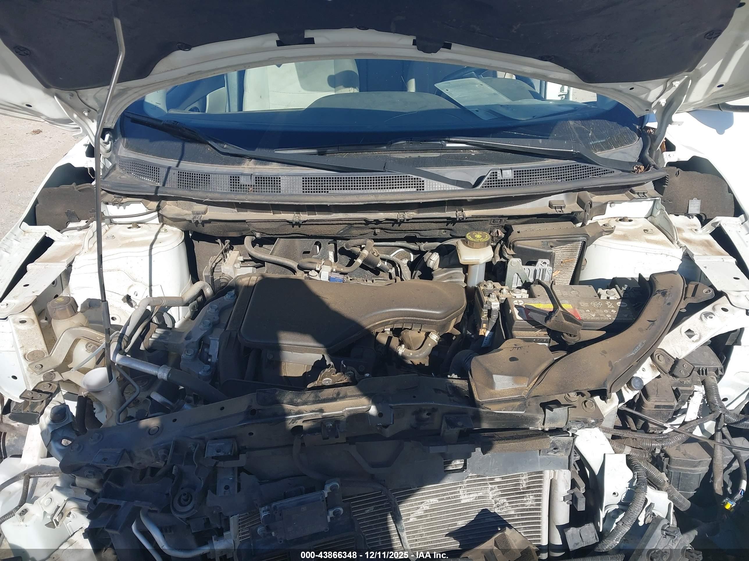 NISSAN ROGUE image 10