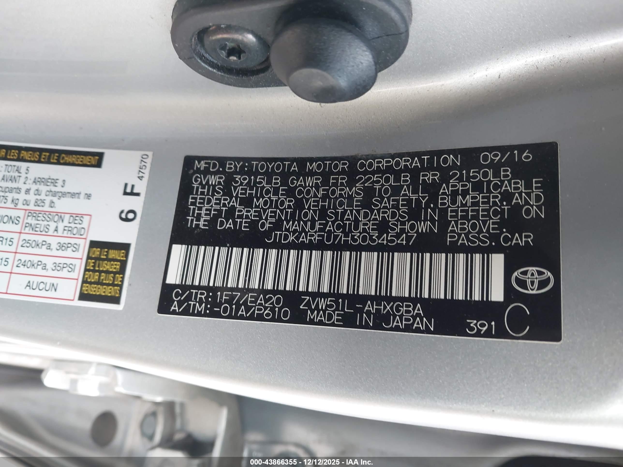 TOYOTA PRIUS image 9