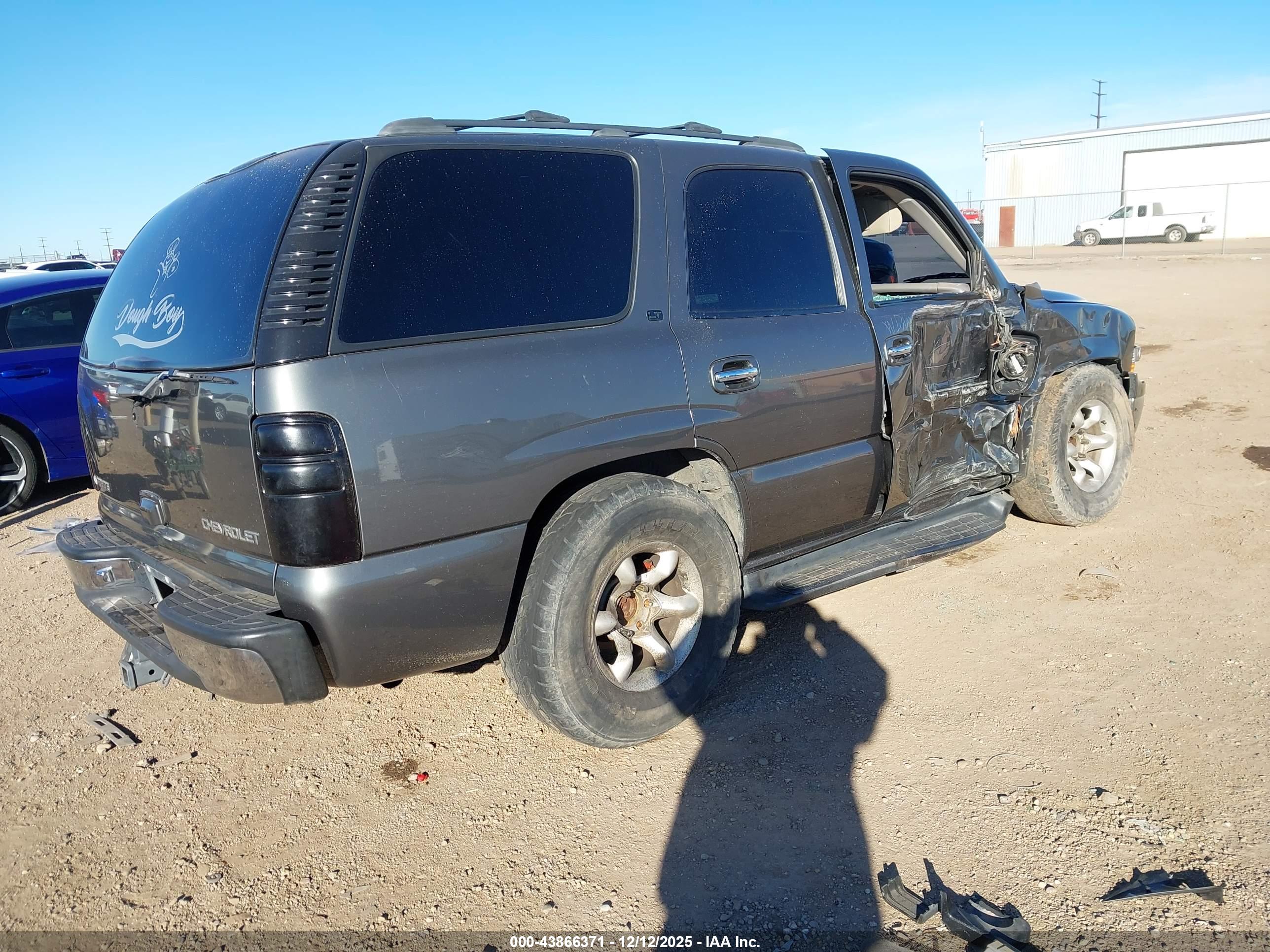 CHEVROLET TAHOE image 4