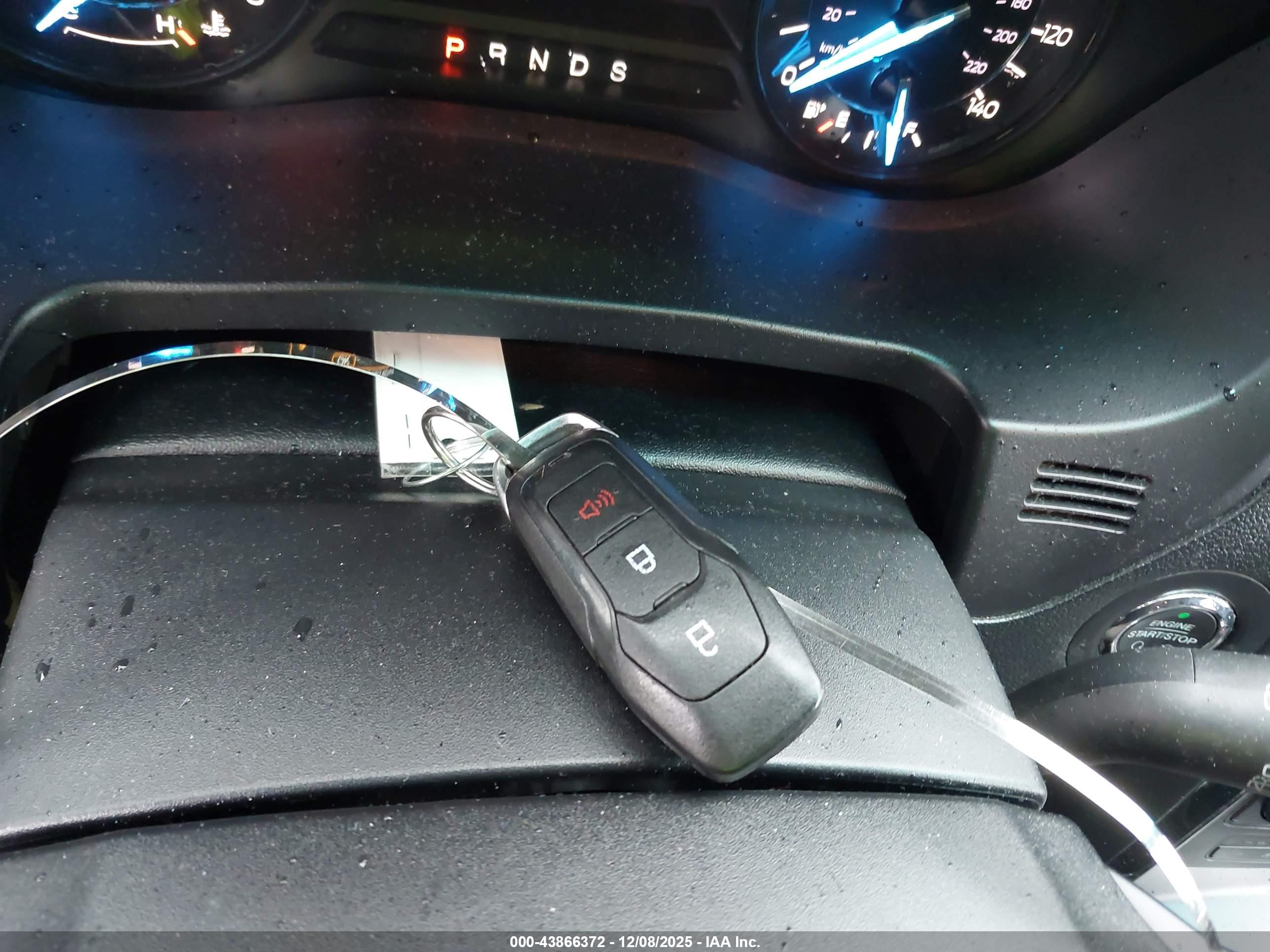 FORD EXPLORER image 11