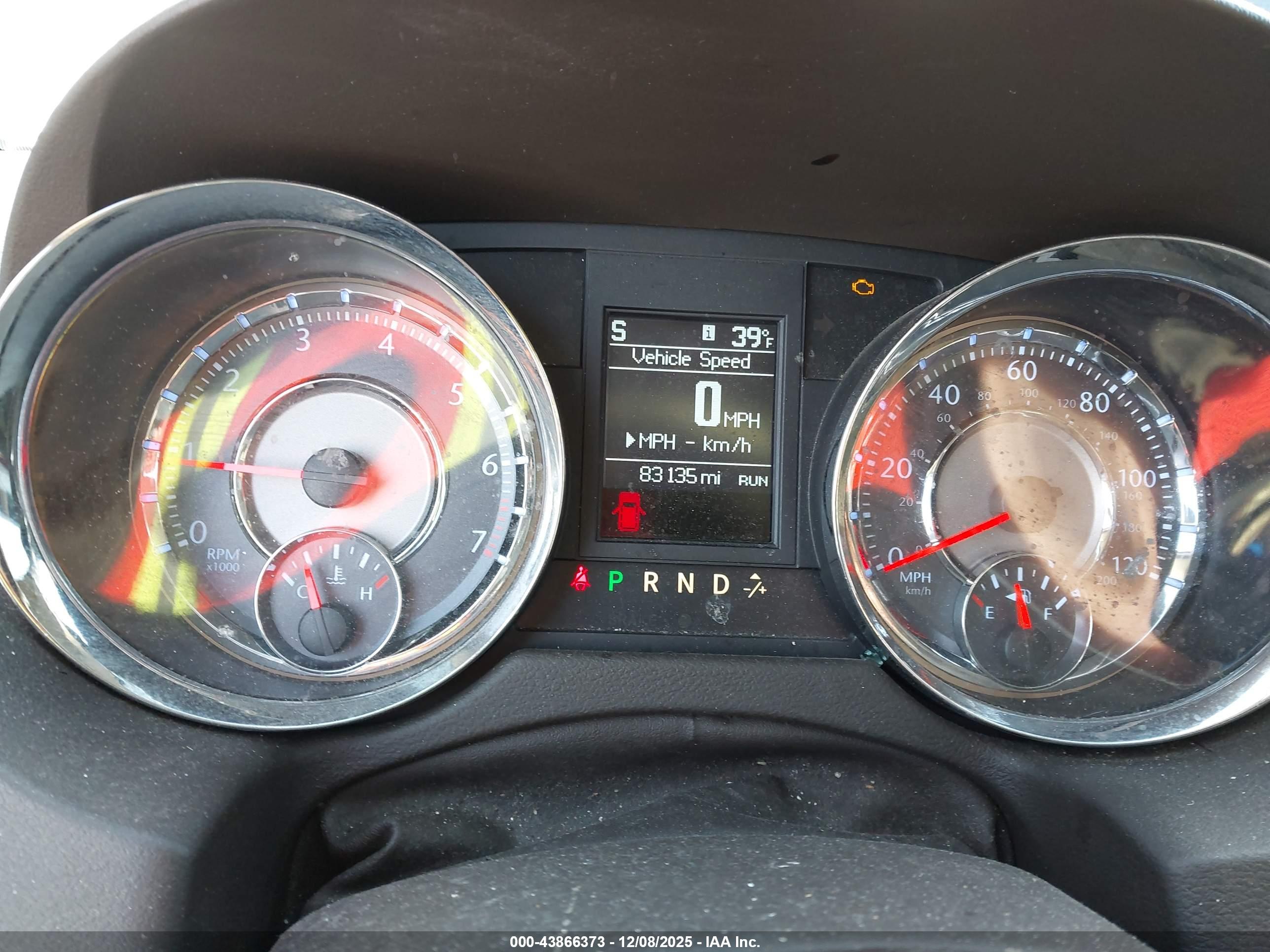 CHRYSLER TOWN image 7