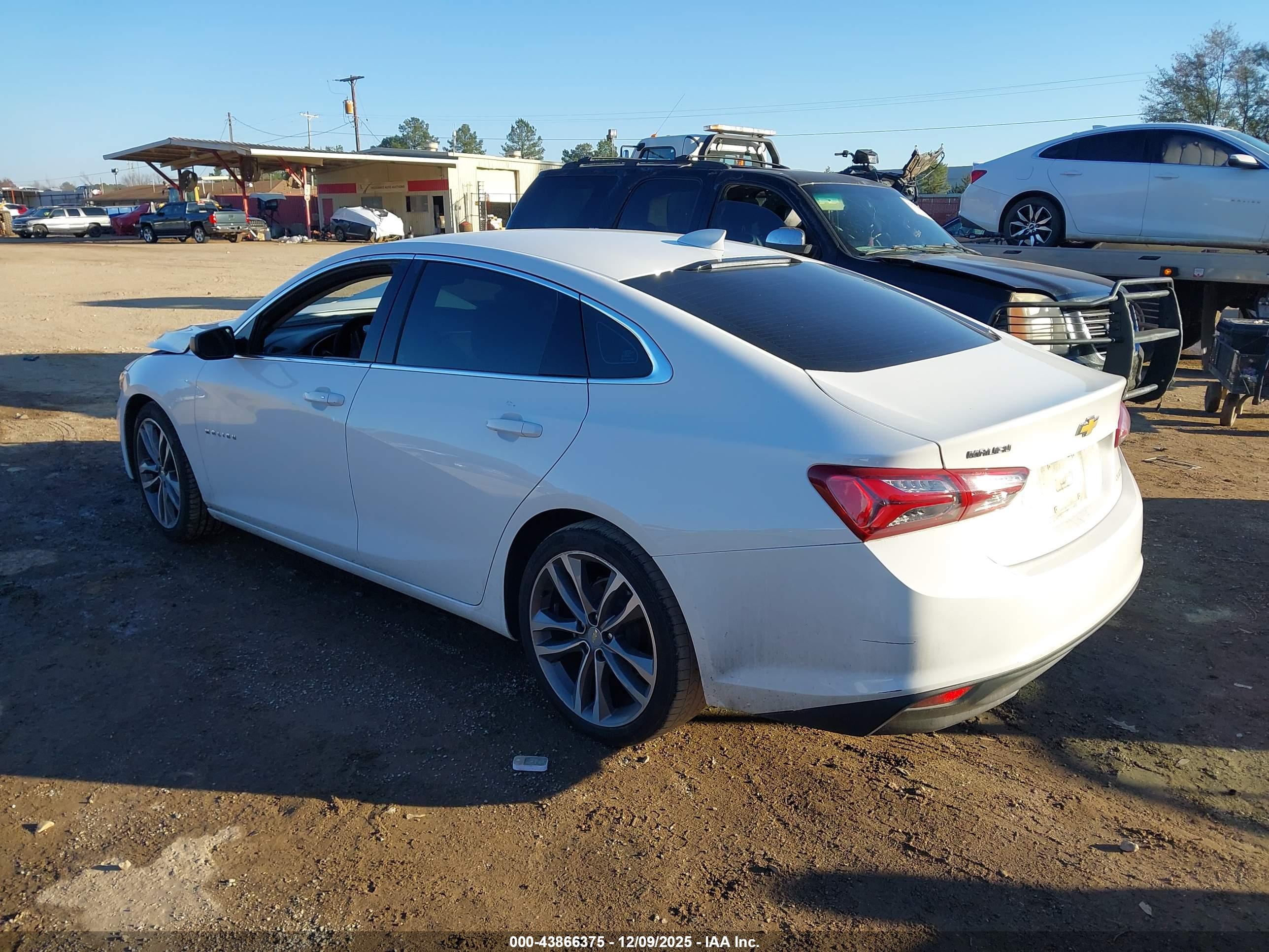CHEVROLET MALIBU image 3