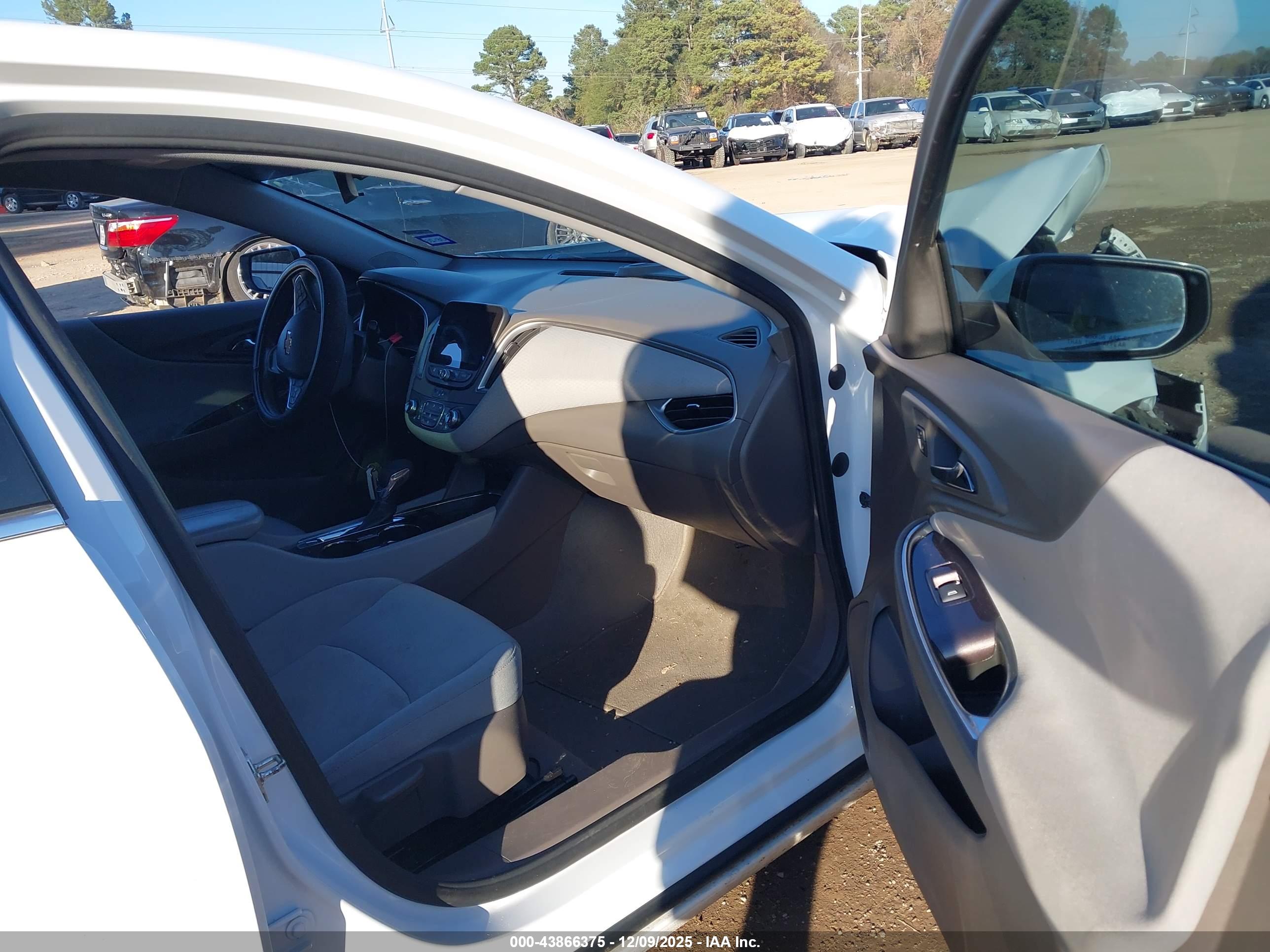 CHEVROLET MALIBU image 5