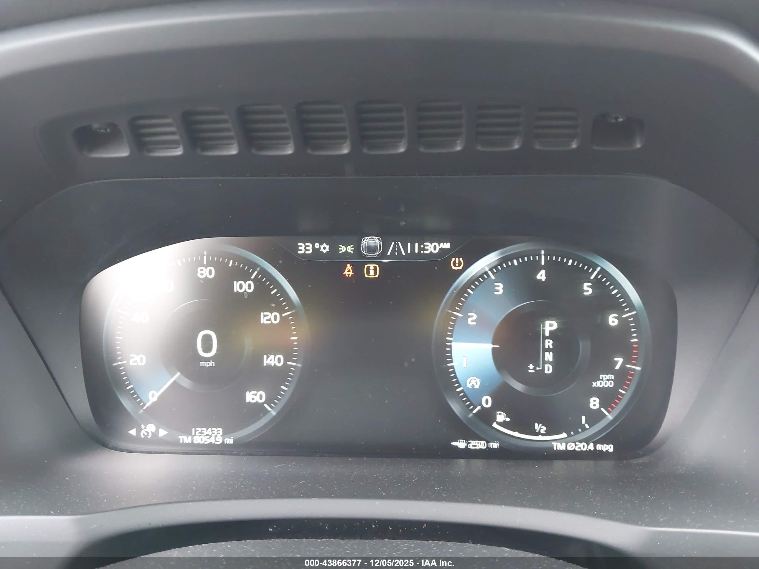VOLVO XC90 image 7