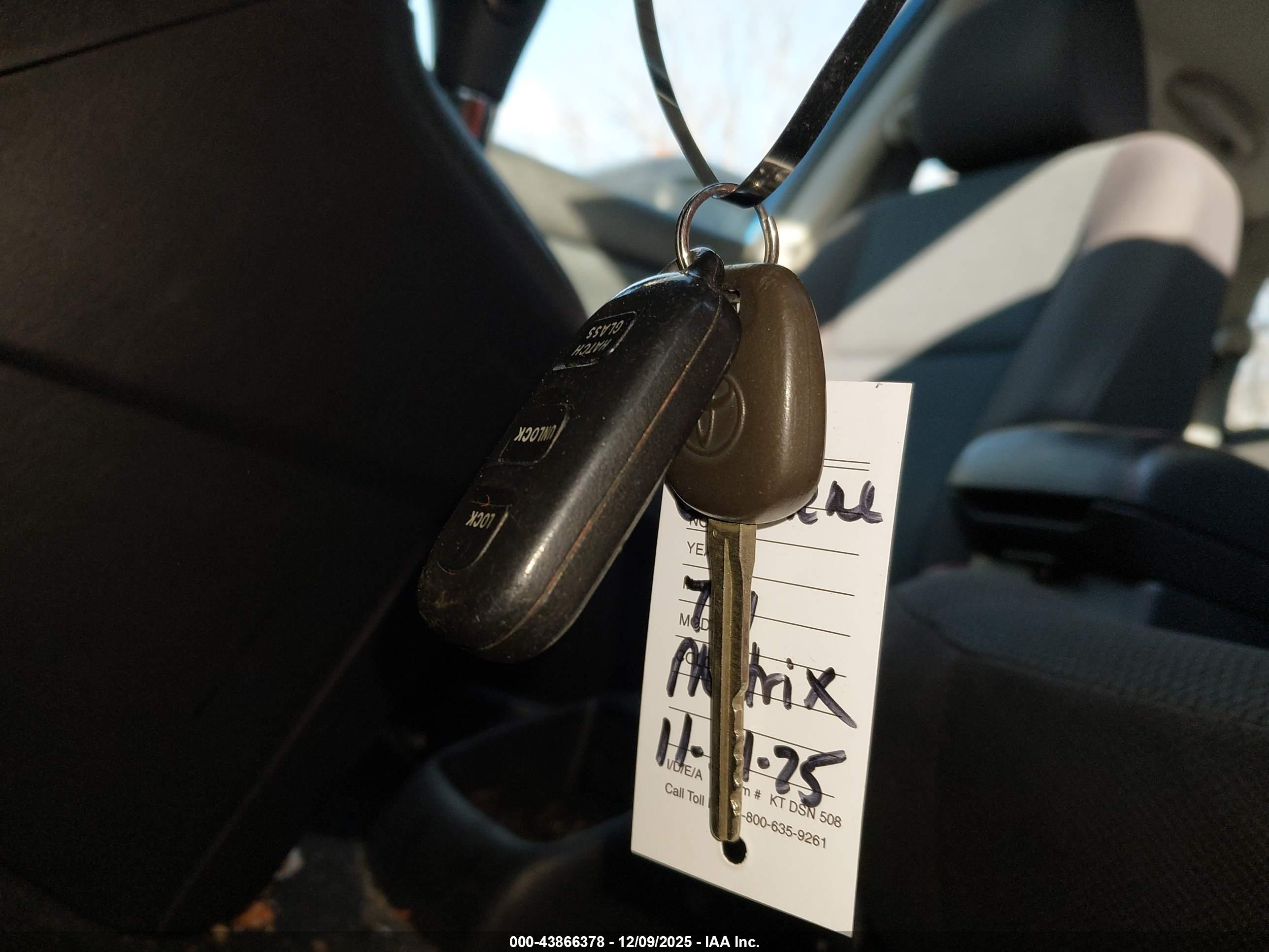 TOYOTA MATRIX image 11