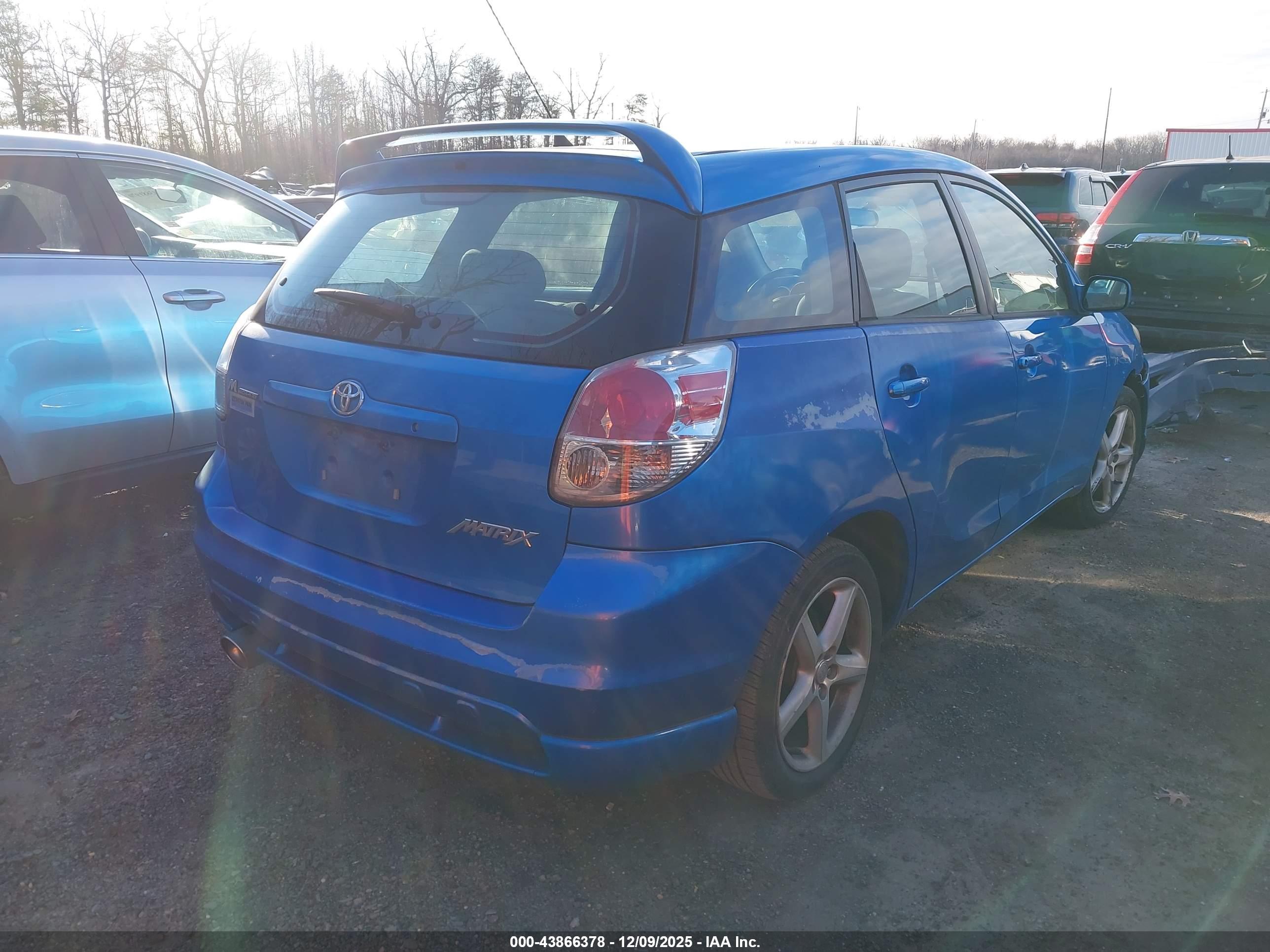 TOYOTA MATRIX image 4