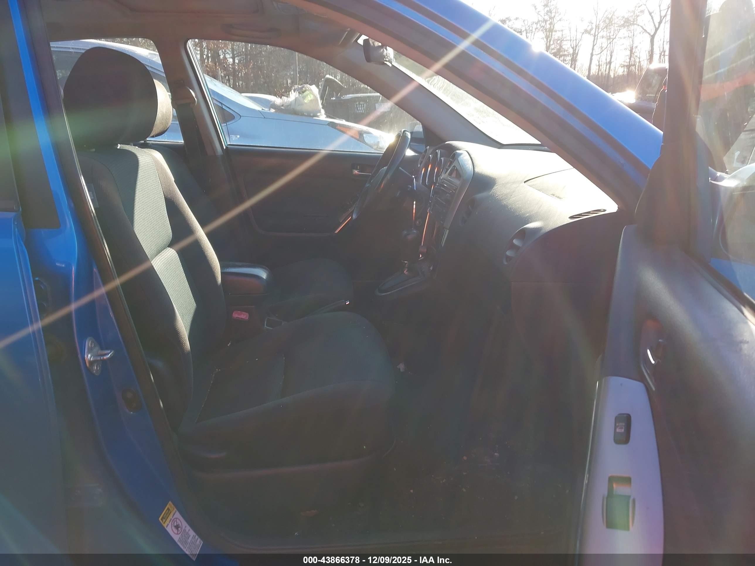 TOYOTA MATRIX image 5