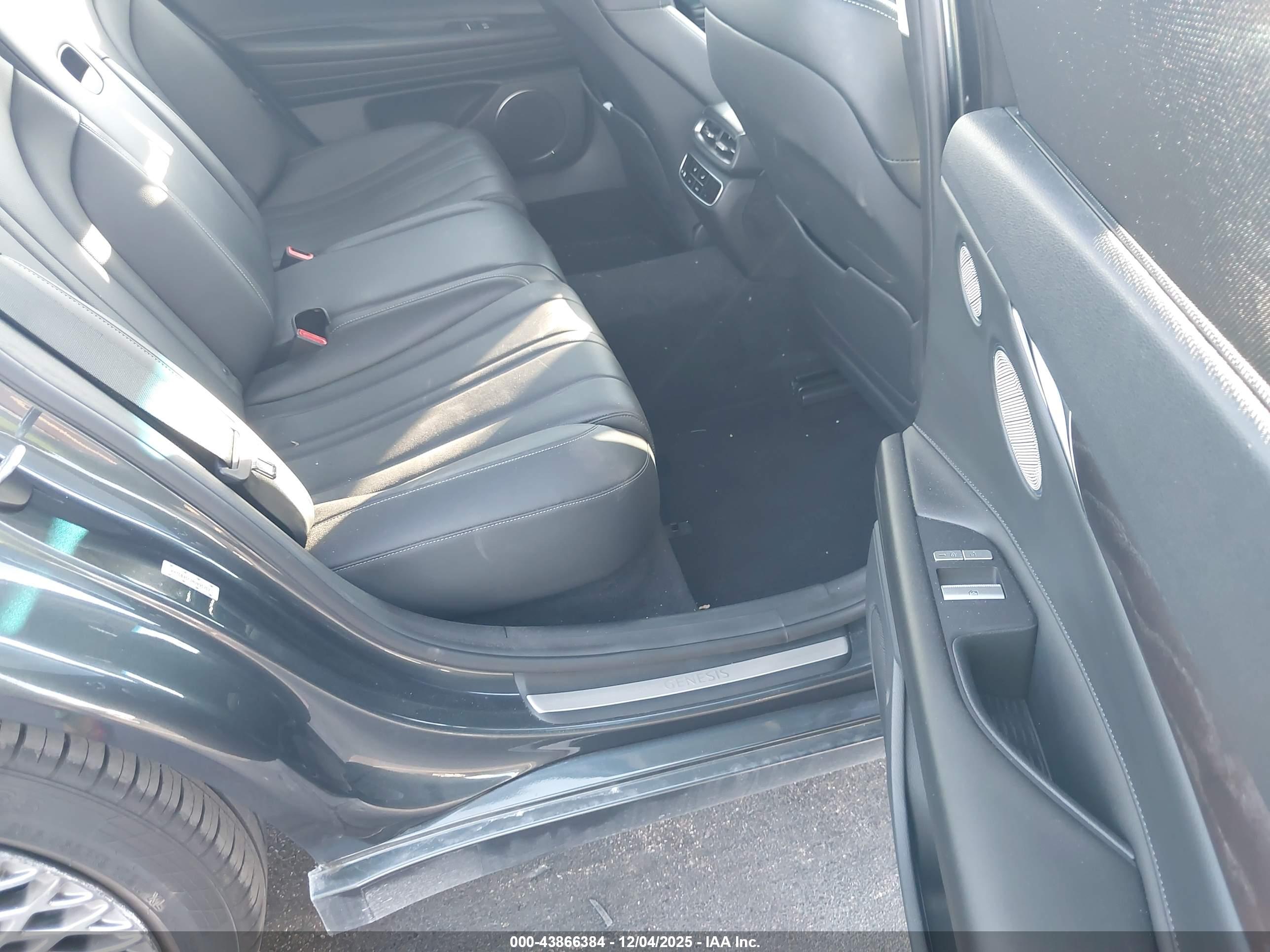 GENESIS G80 image 8