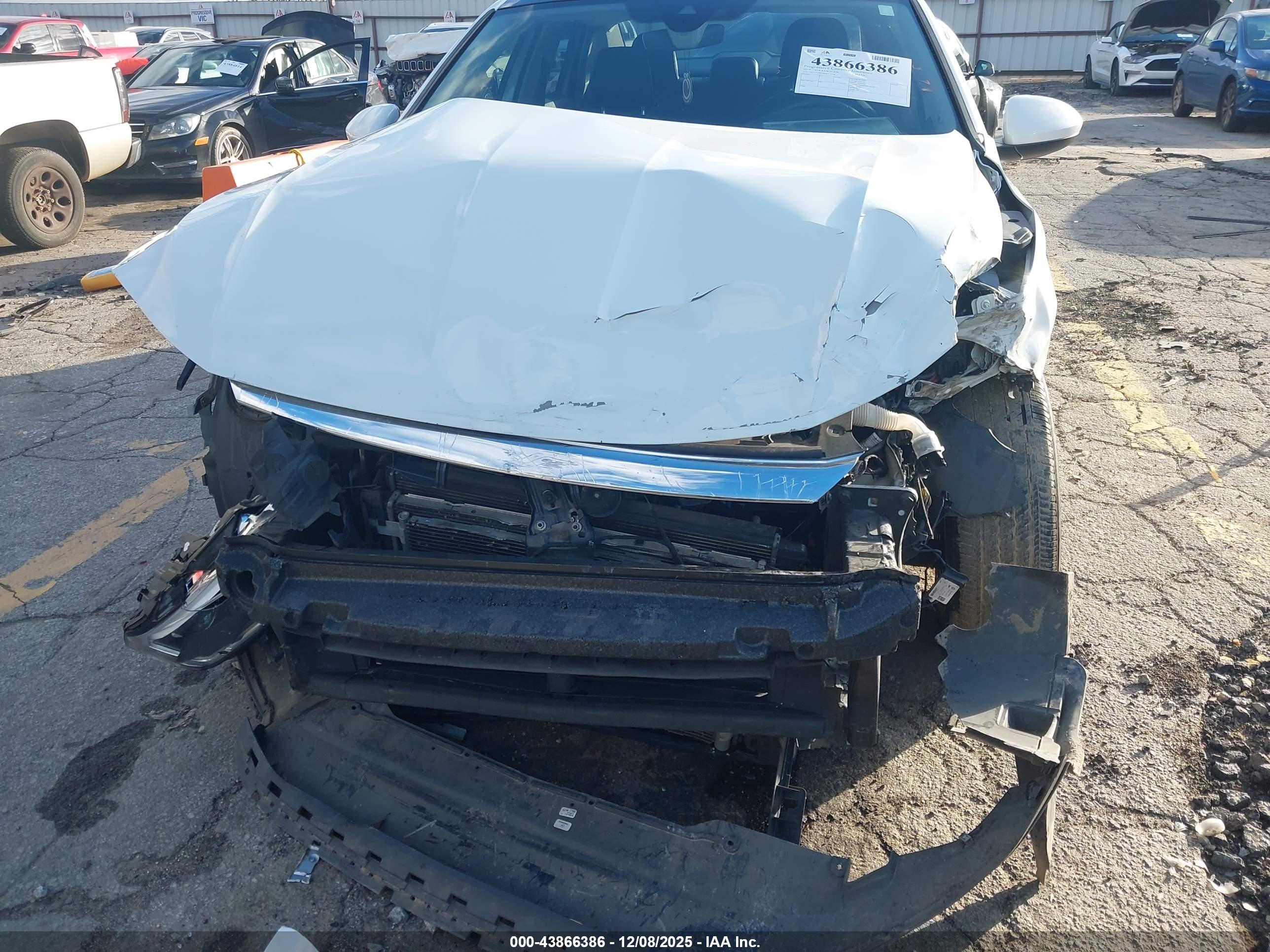 VOLKSWAGEN JETTA image 6