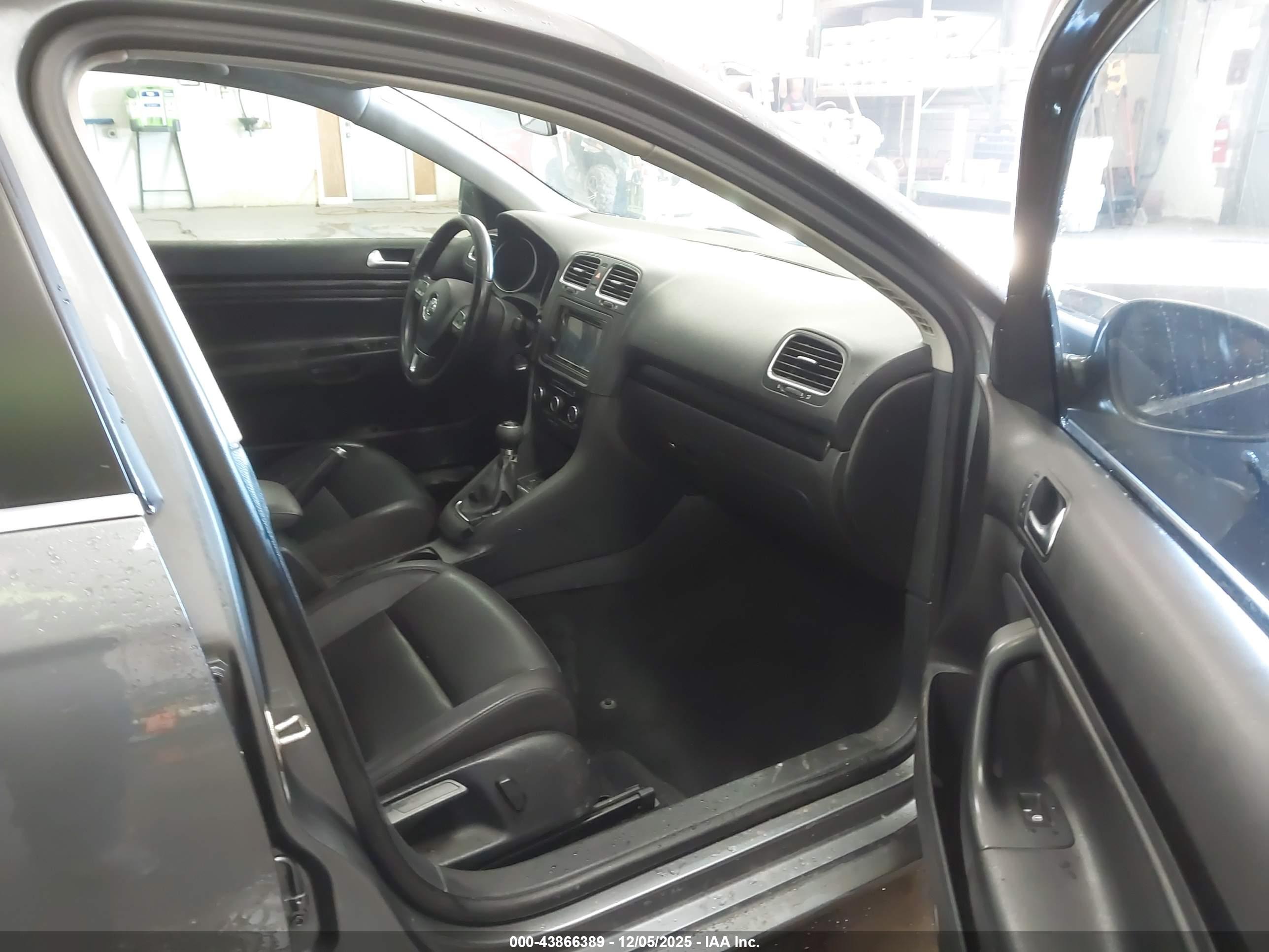 VOLKSWAGEN JETTA image 5