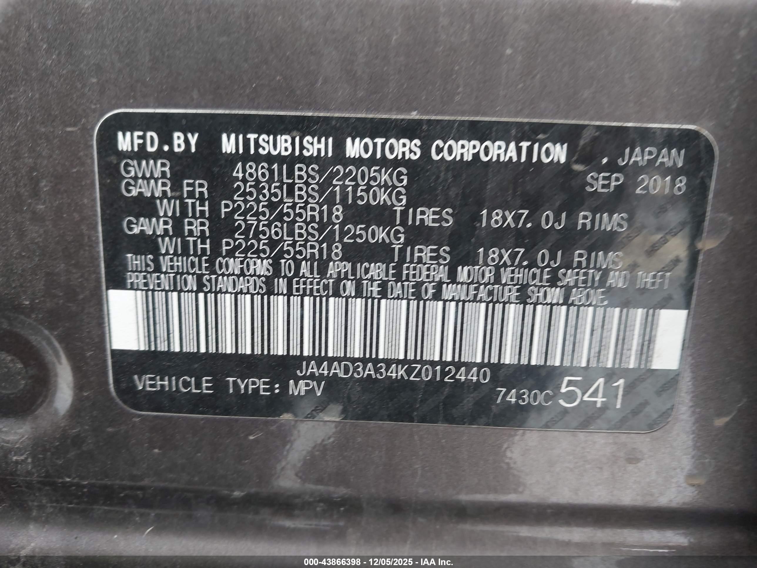 MITSUBISHI OUTLANDER image 9
