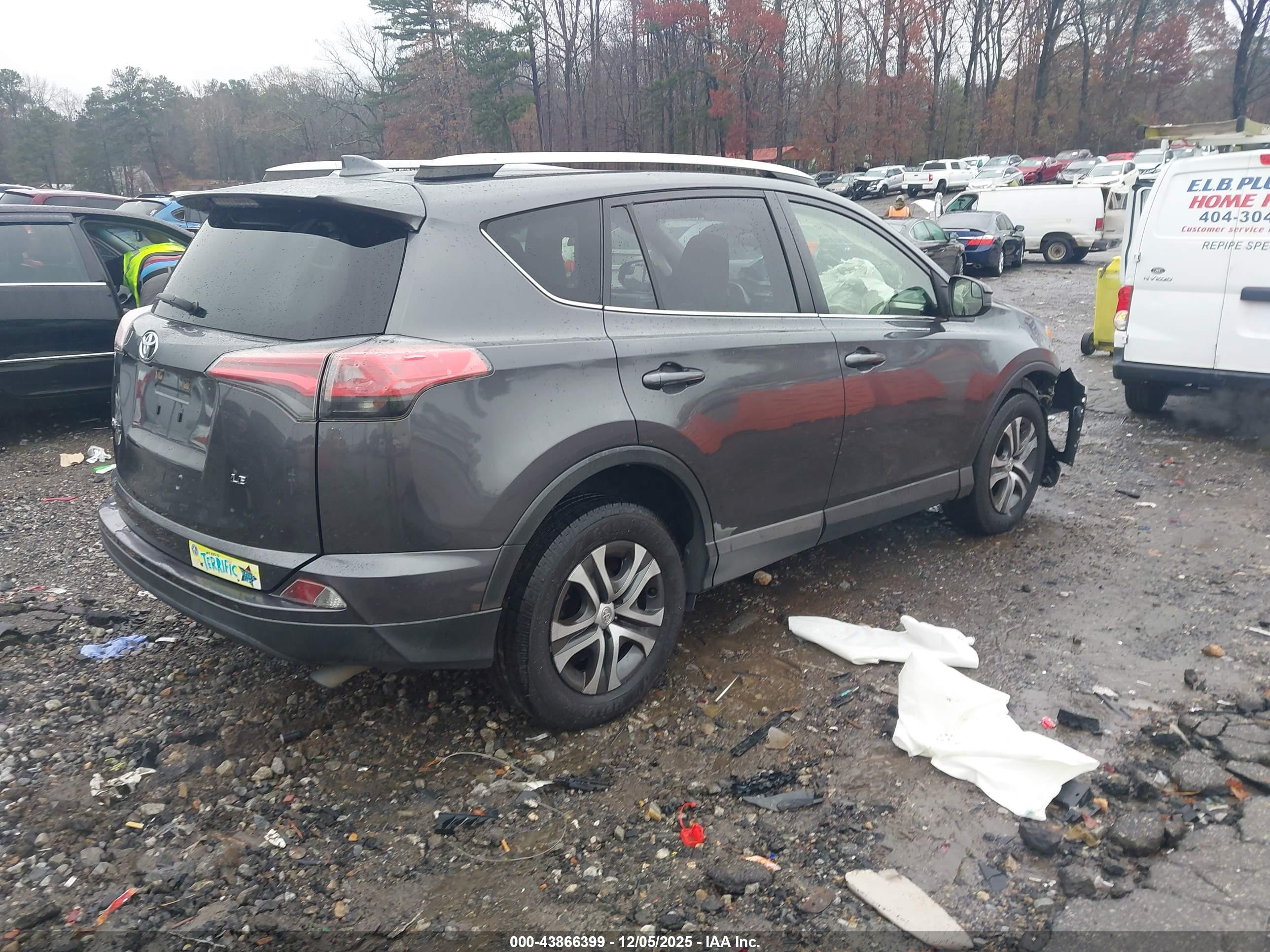 TOYOTA RAV4 image 4