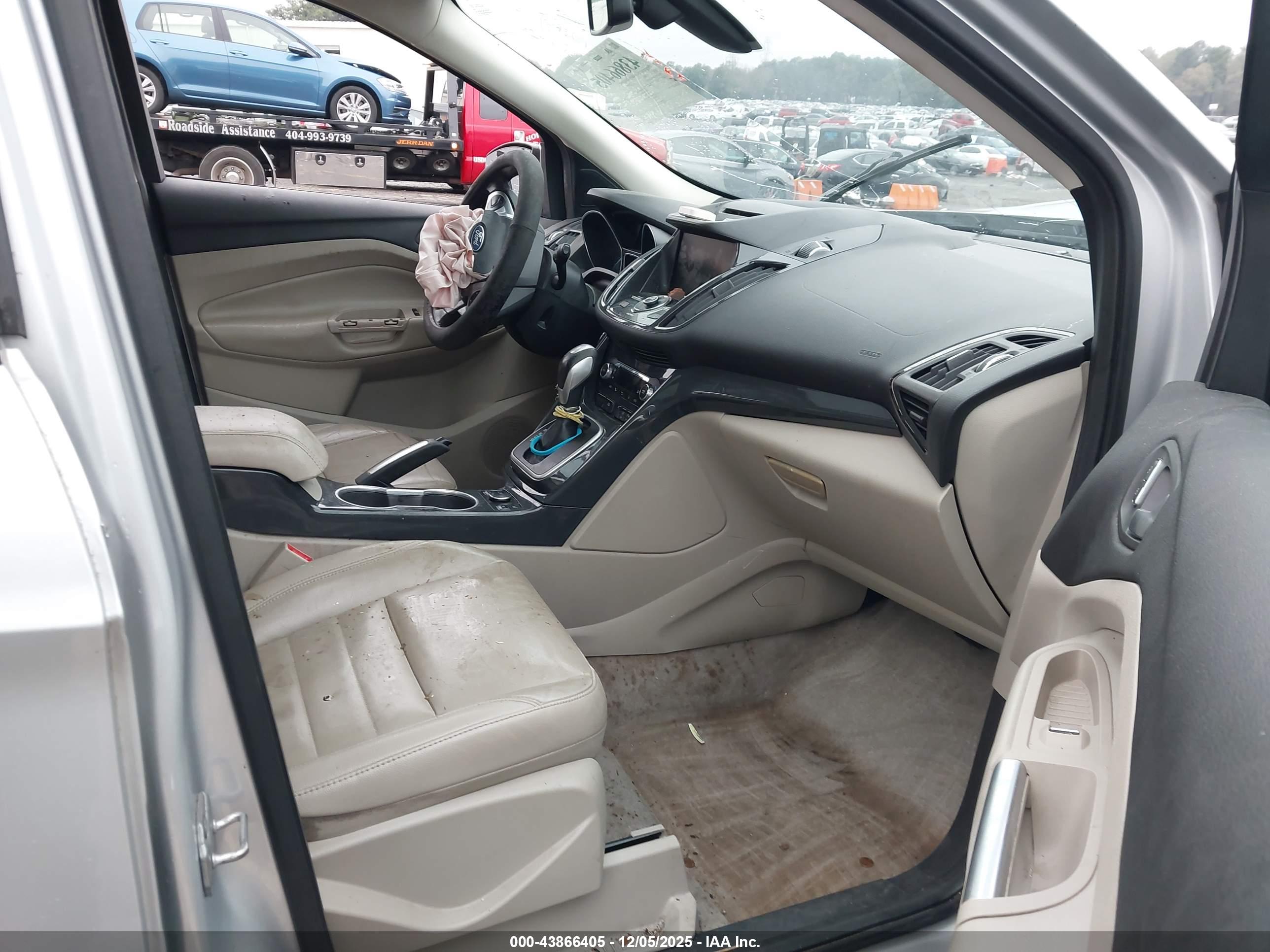 FORD ESCAPE image 5