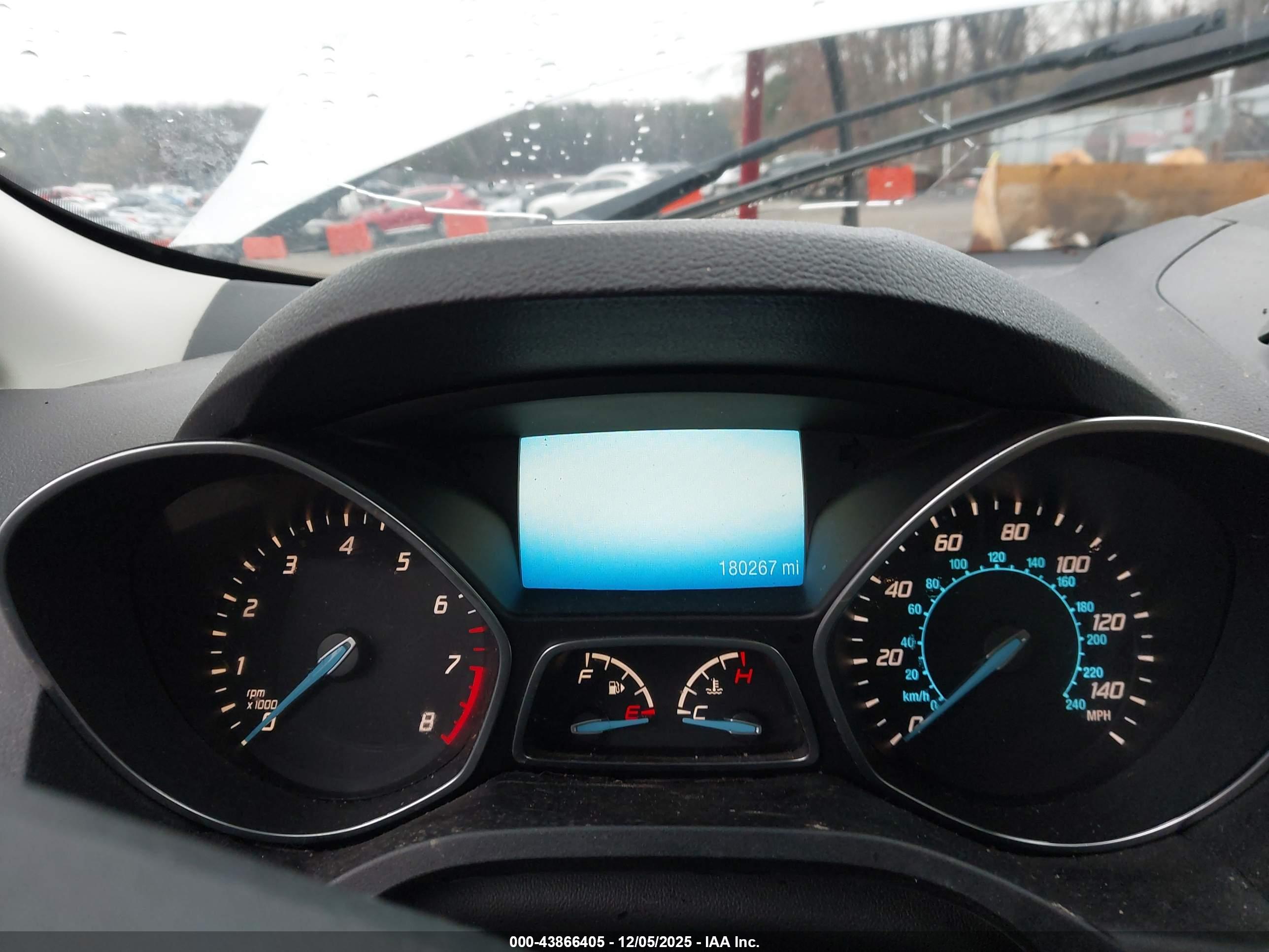 FORD ESCAPE image 7