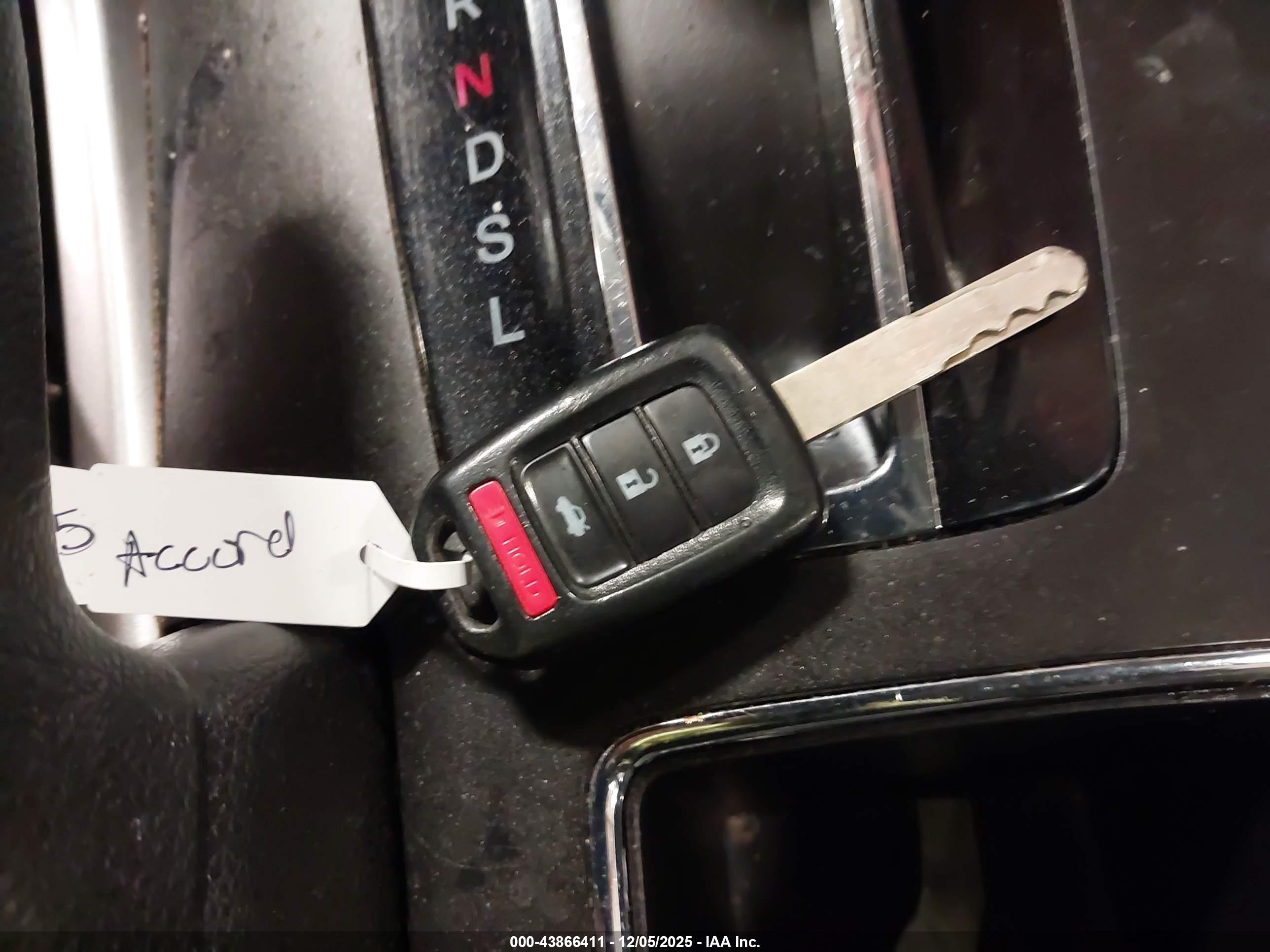 HONDA ACCORD image 11