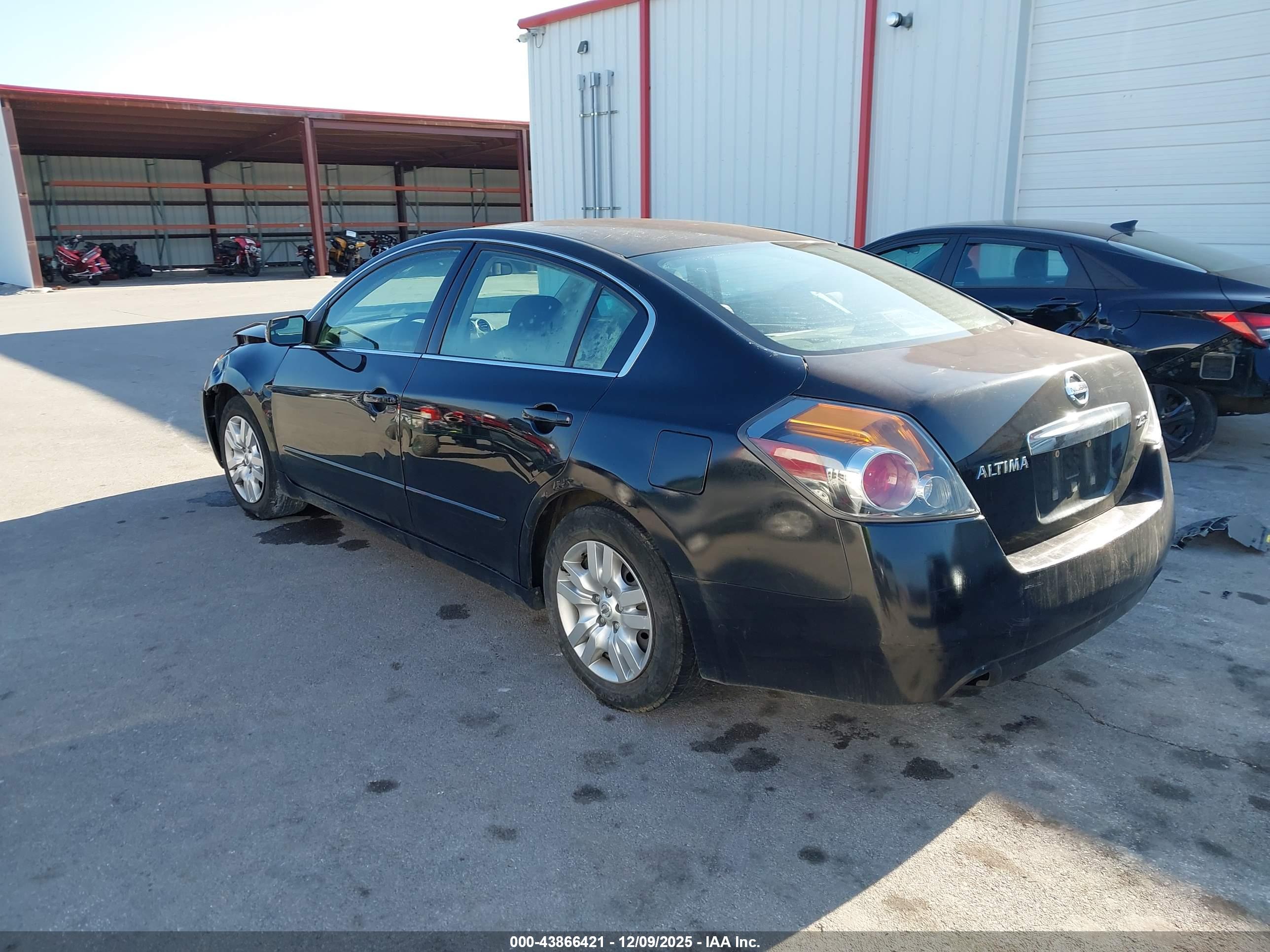 NISSAN ALTIMA image 3