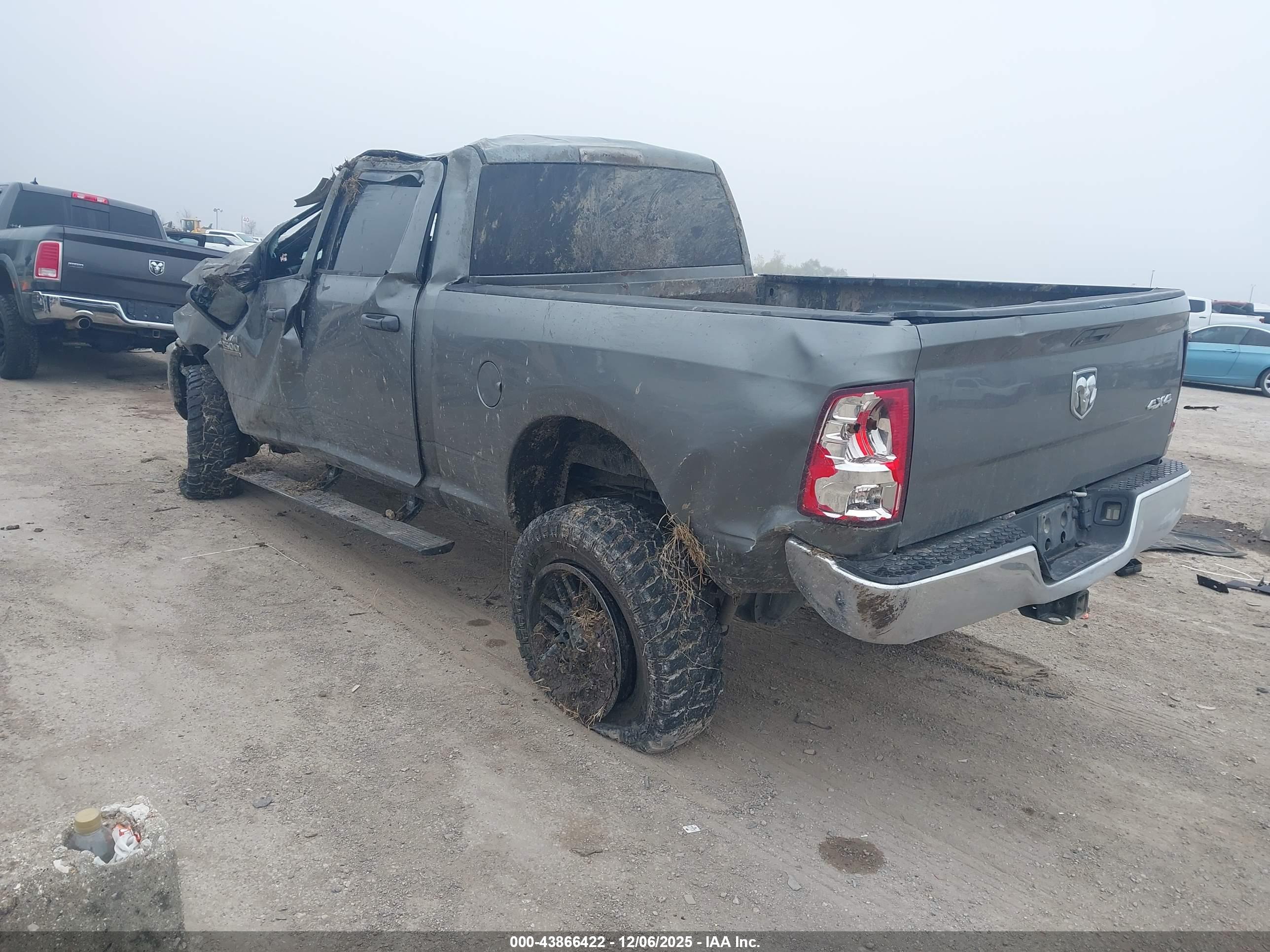 RAM 2500 image 3