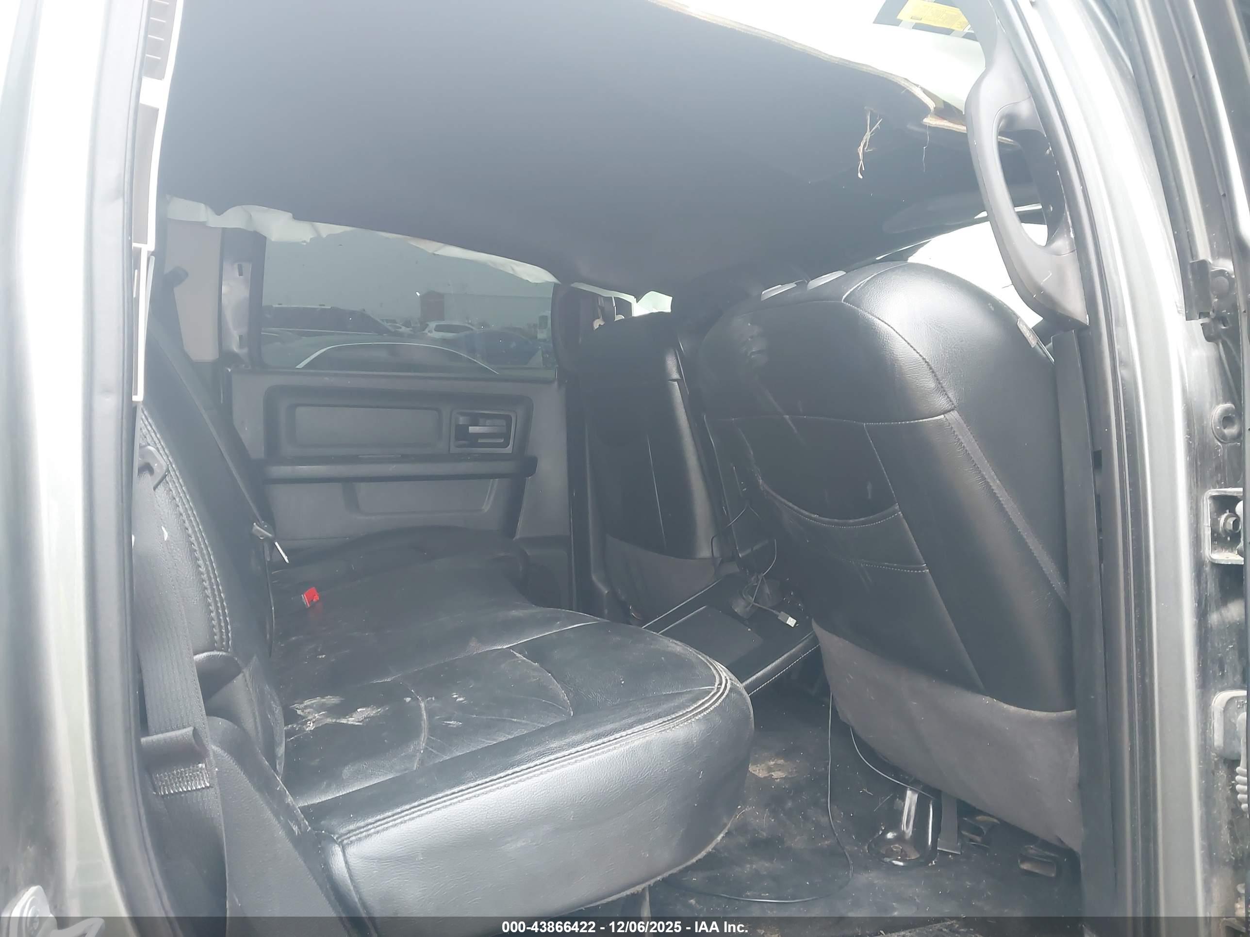 RAM 2500 image 8