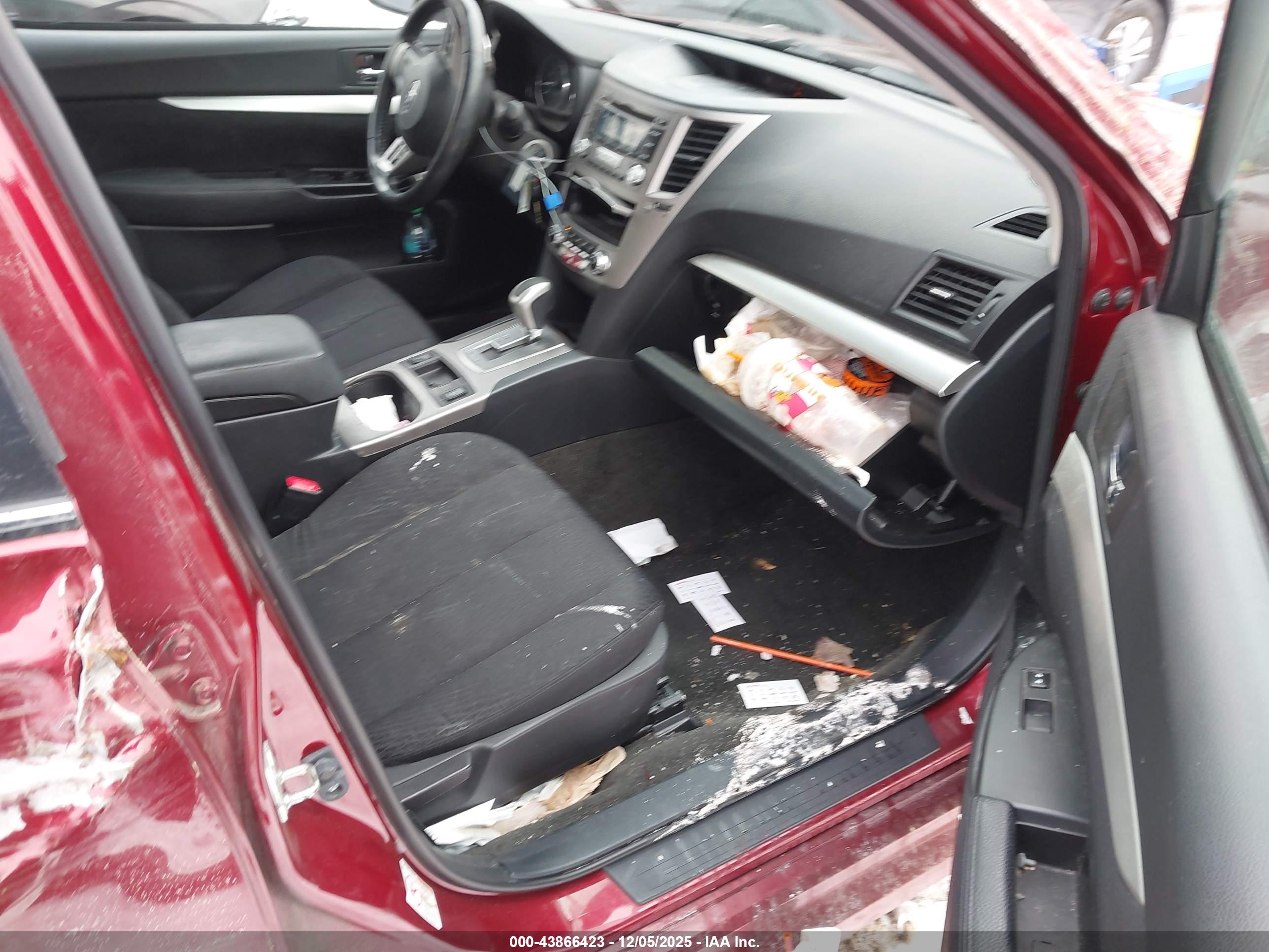 SUBARU LEGACY image 5
