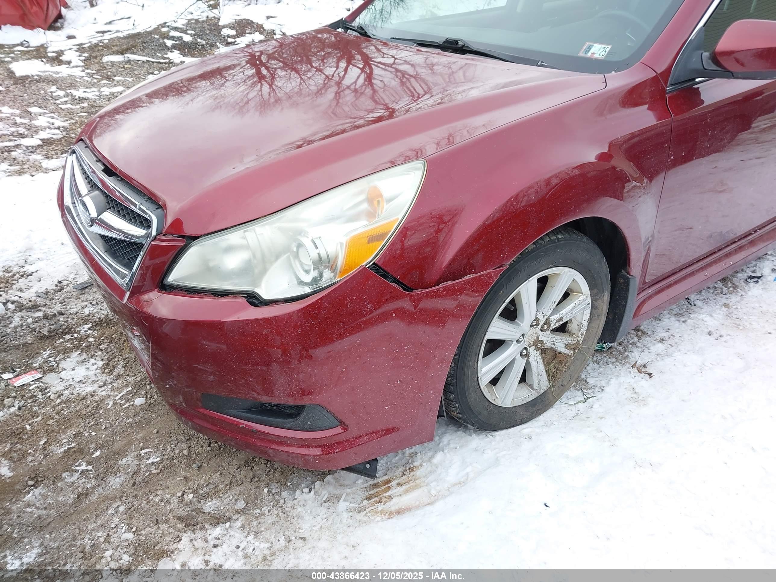SUBARU LEGACY image 6