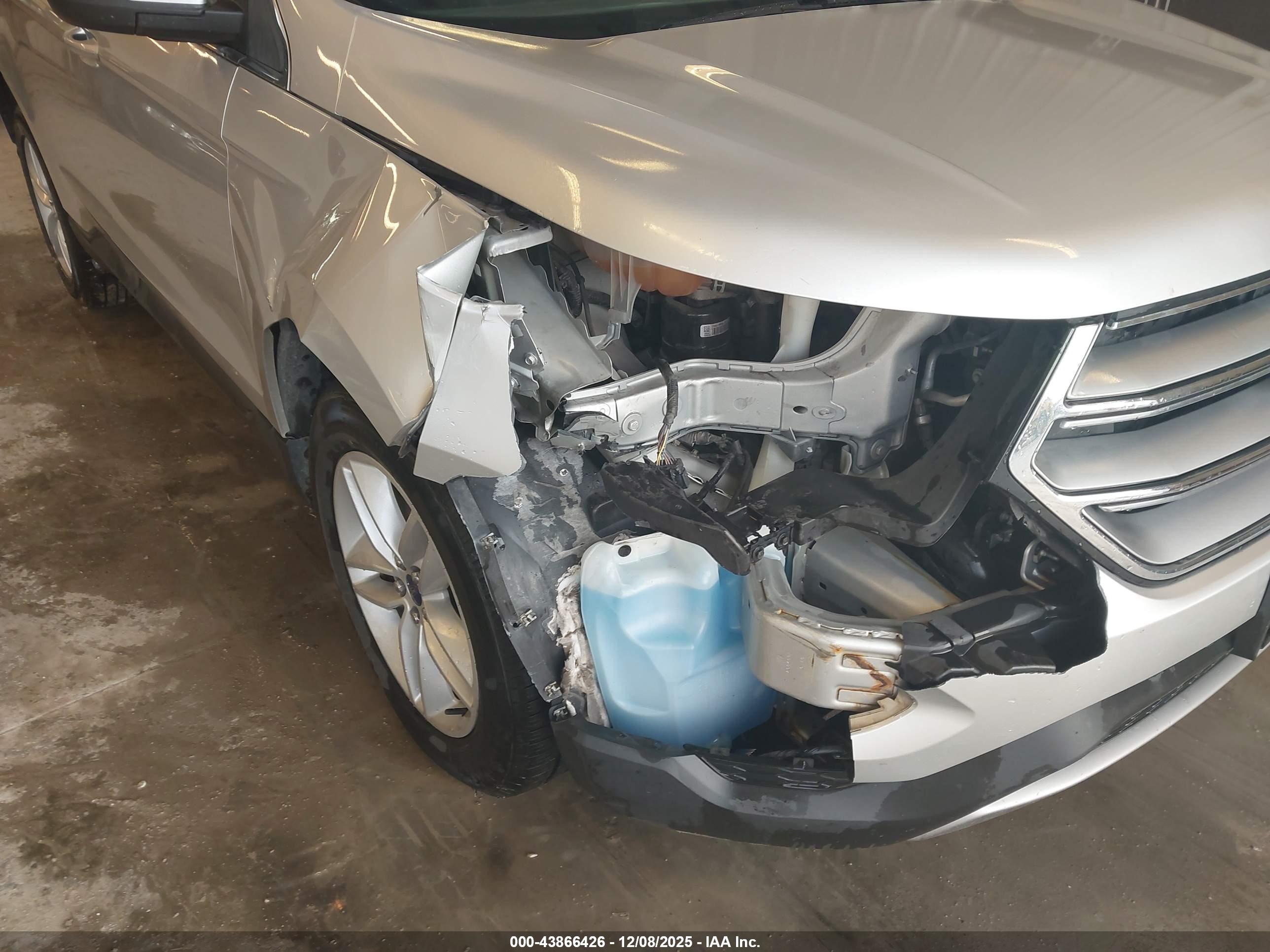 FORD EDGE image 6