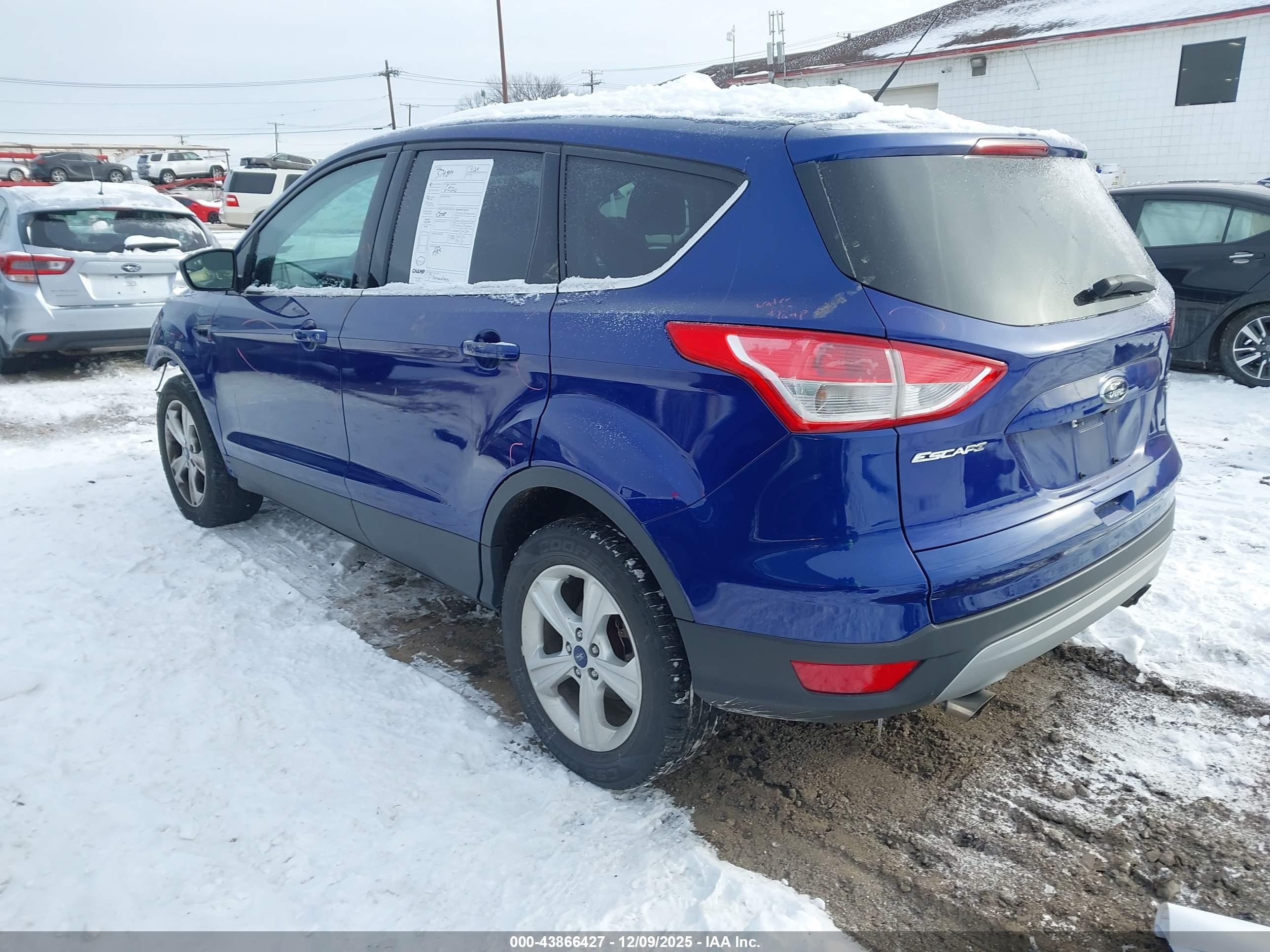 FORD ESCAPE image 3