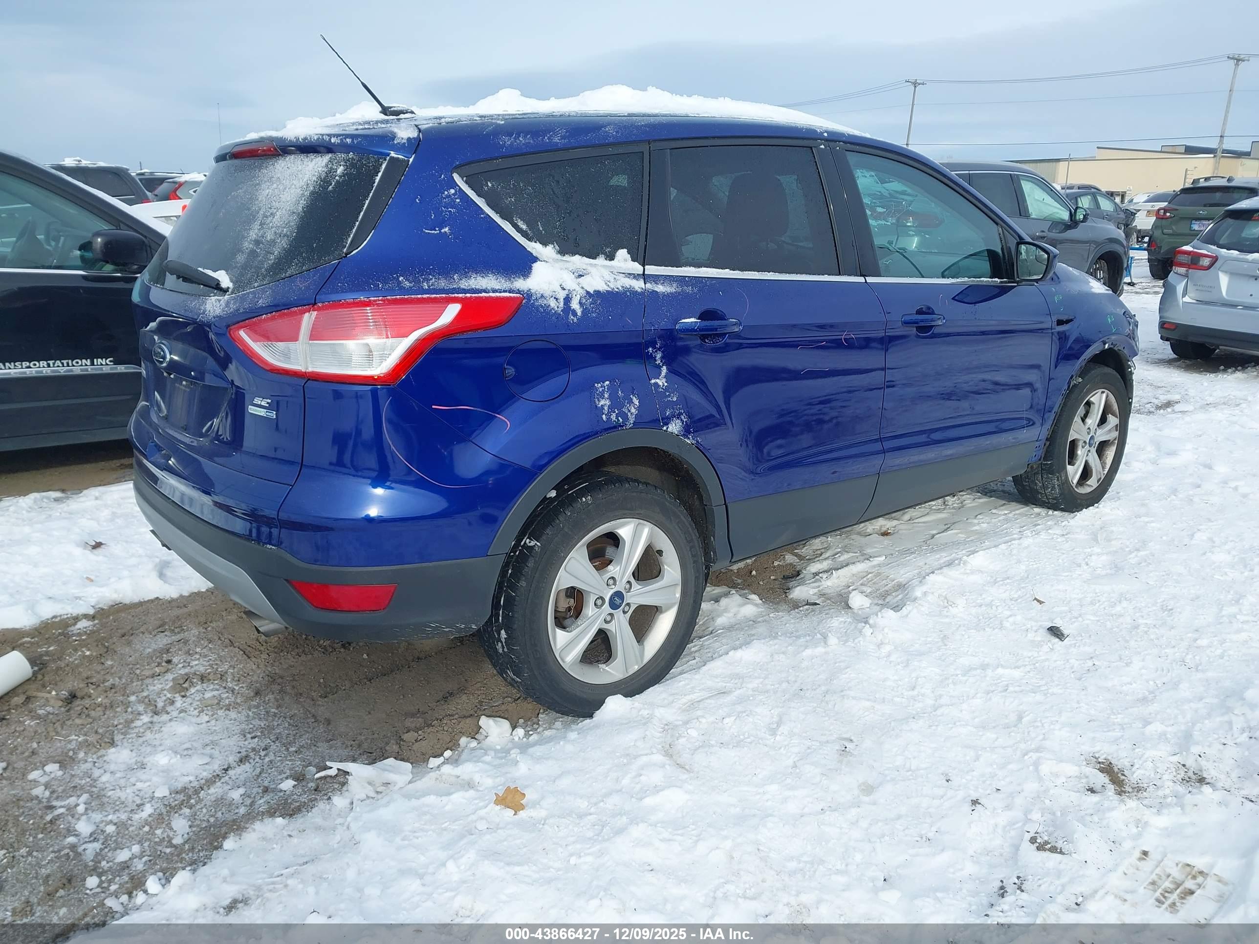 FORD ESCAPE image 4