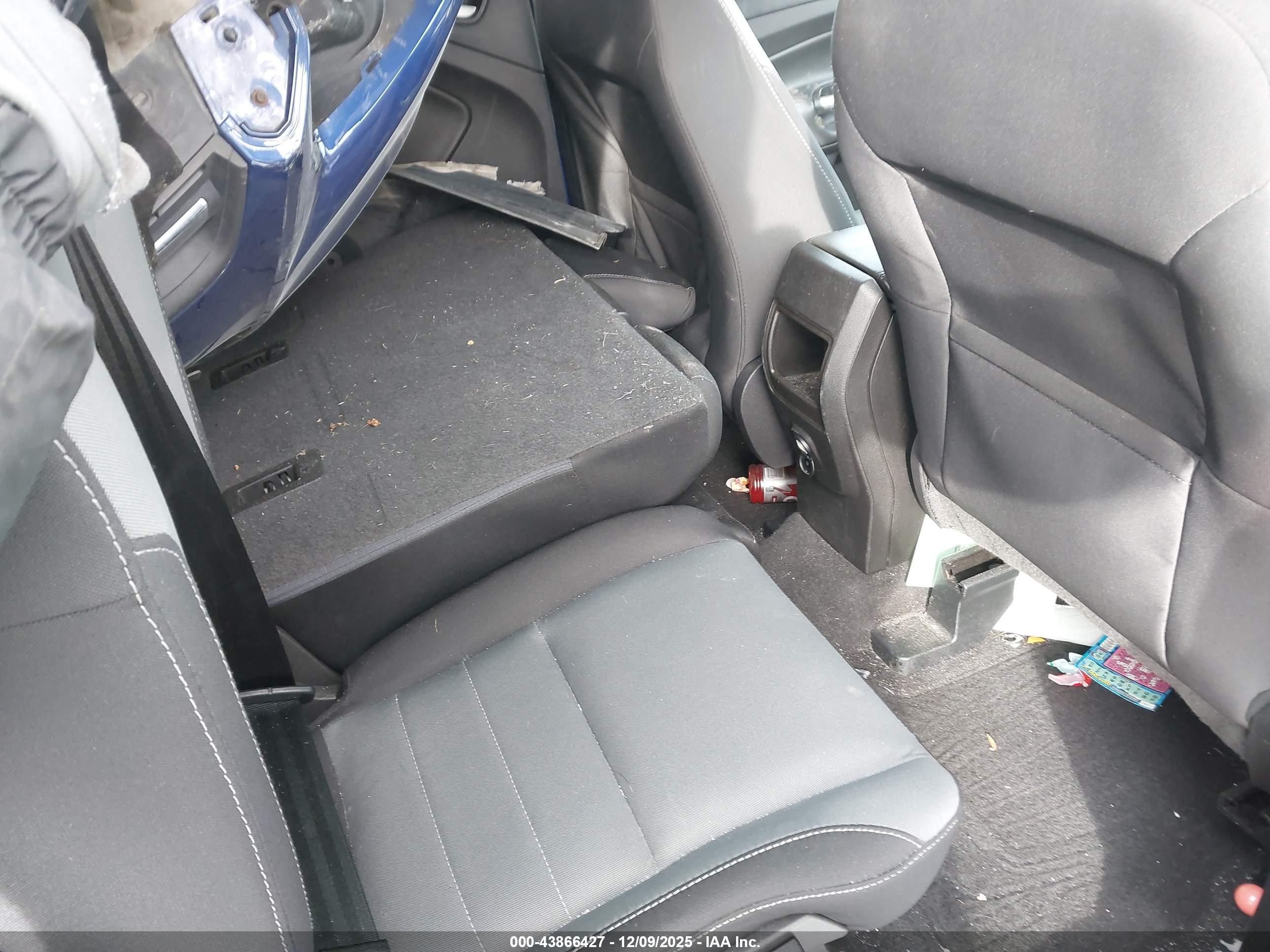 FORD ESCAPE image 8