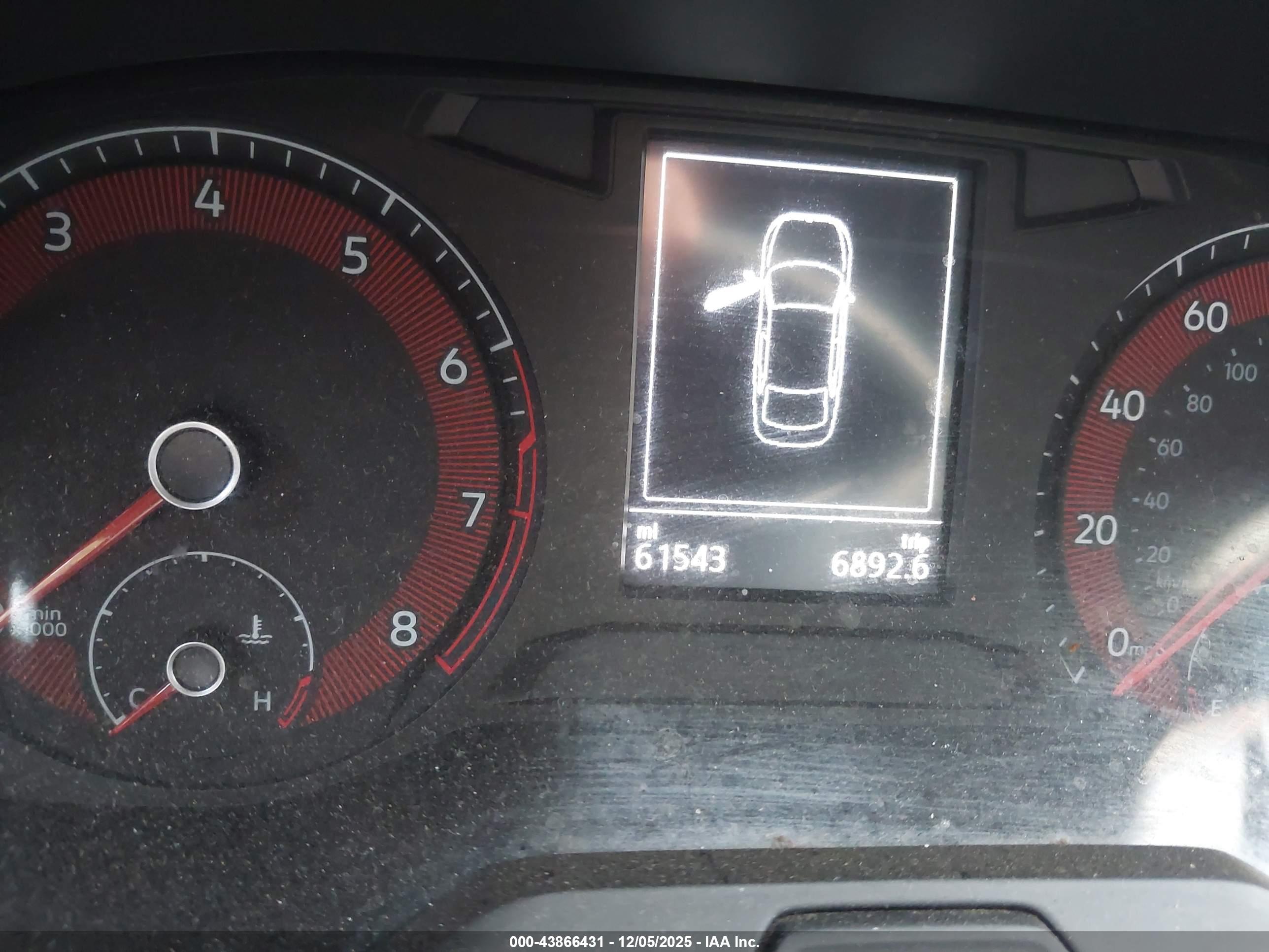 VOLKSWAGEN JETTA image 7