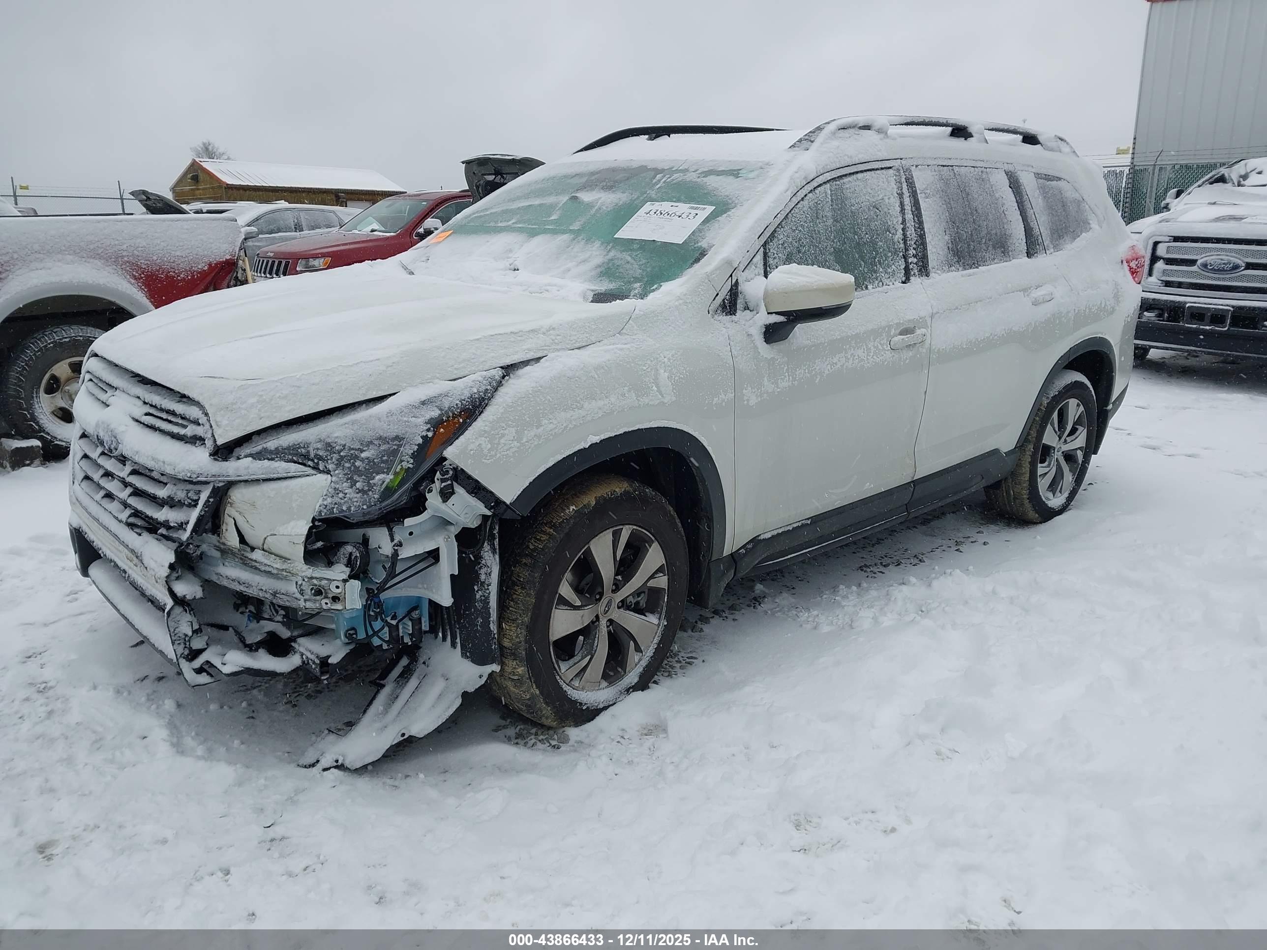 SUBARU ASCENT image 2