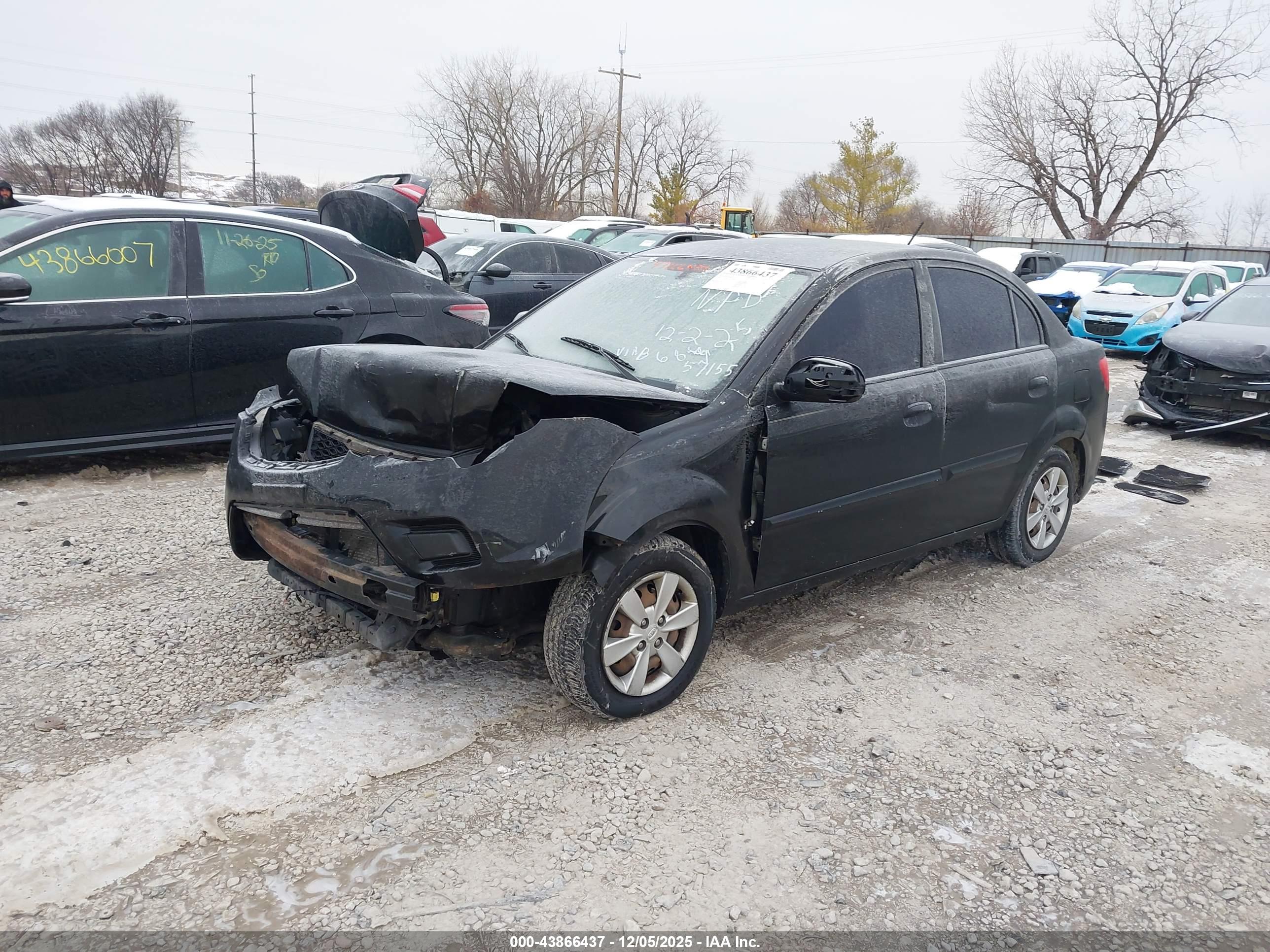 KIA RIO image 2