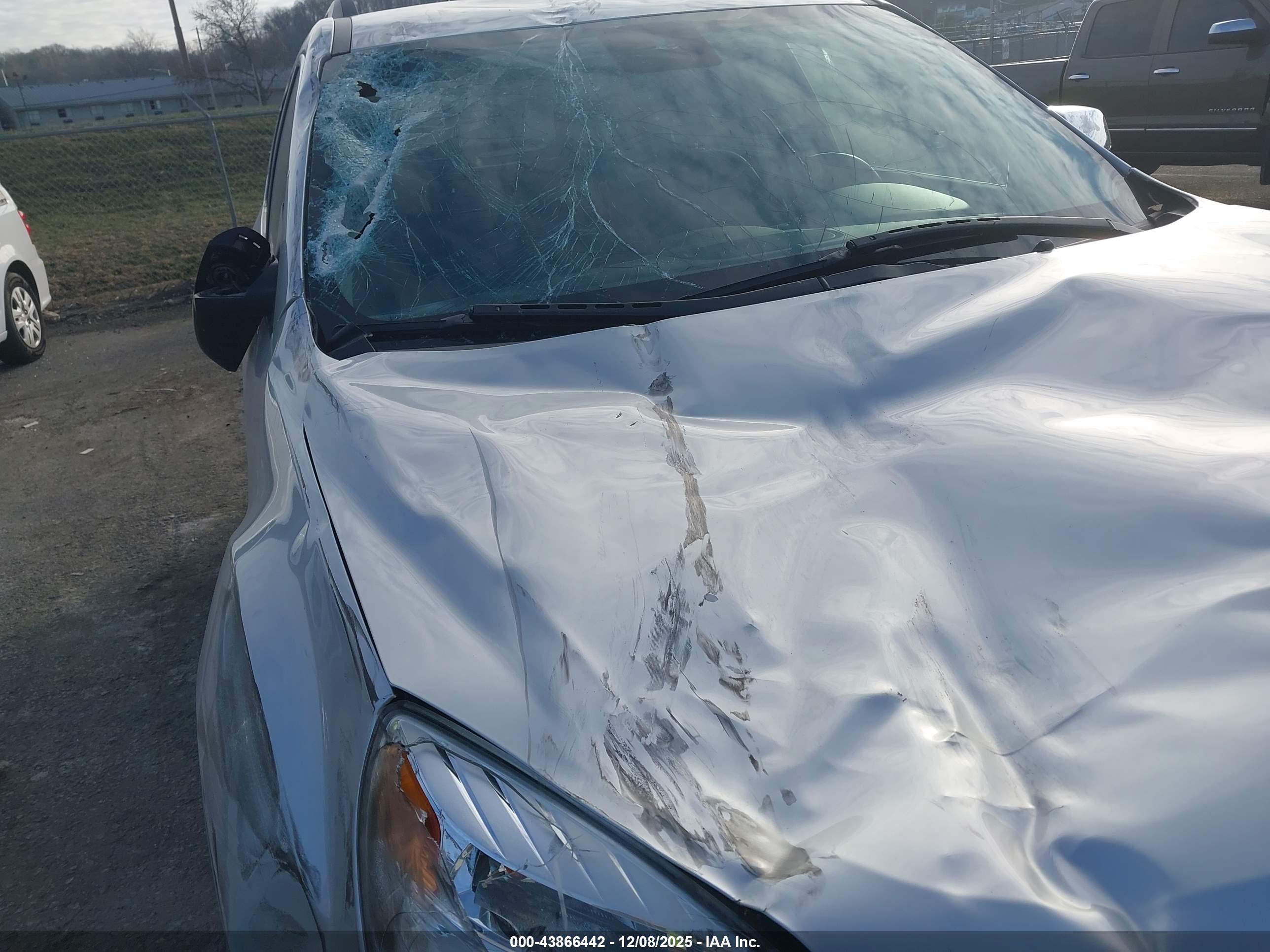 CHEVROLET EQUINOX image 6