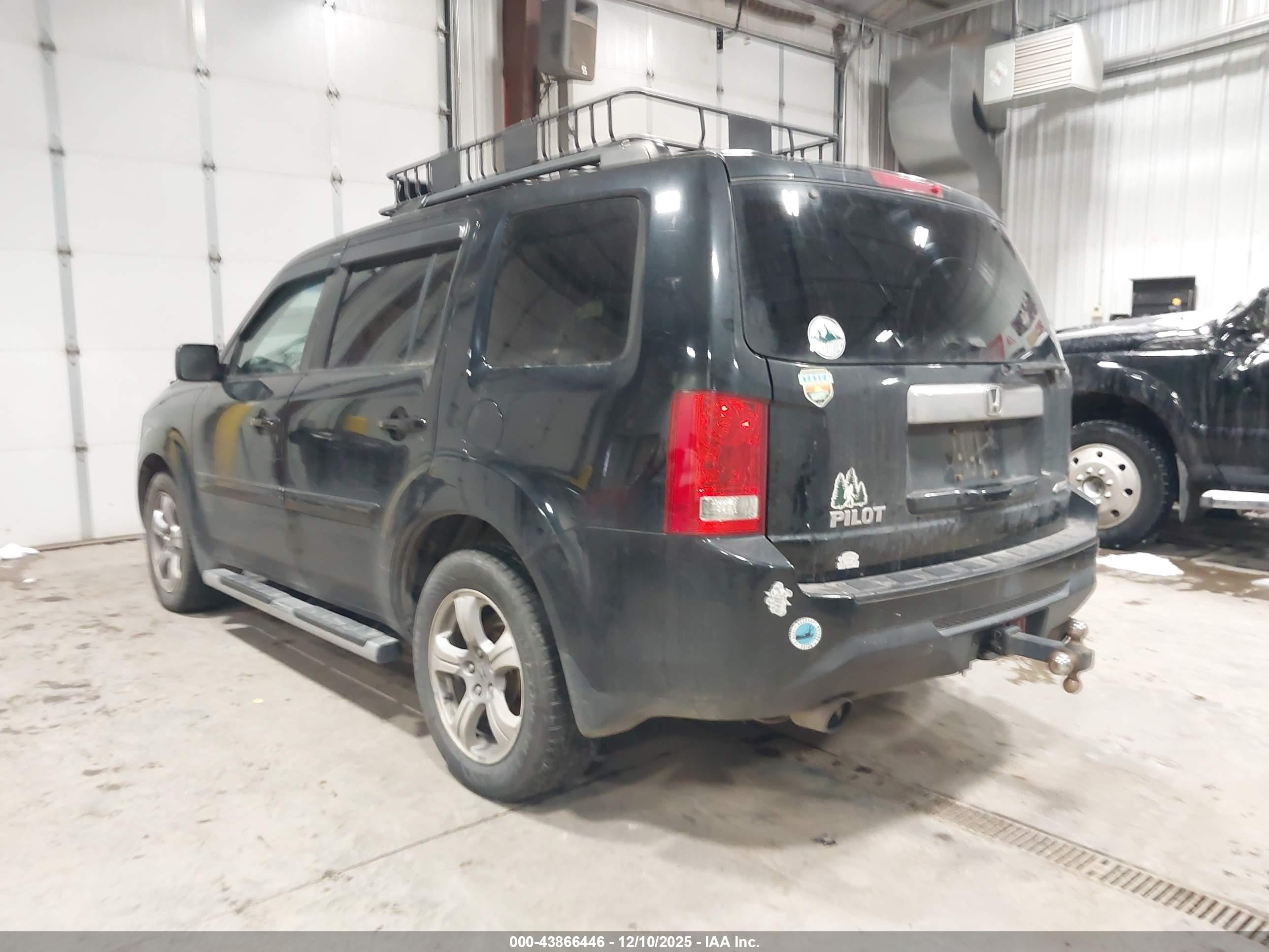 HONDA PILOT image 3