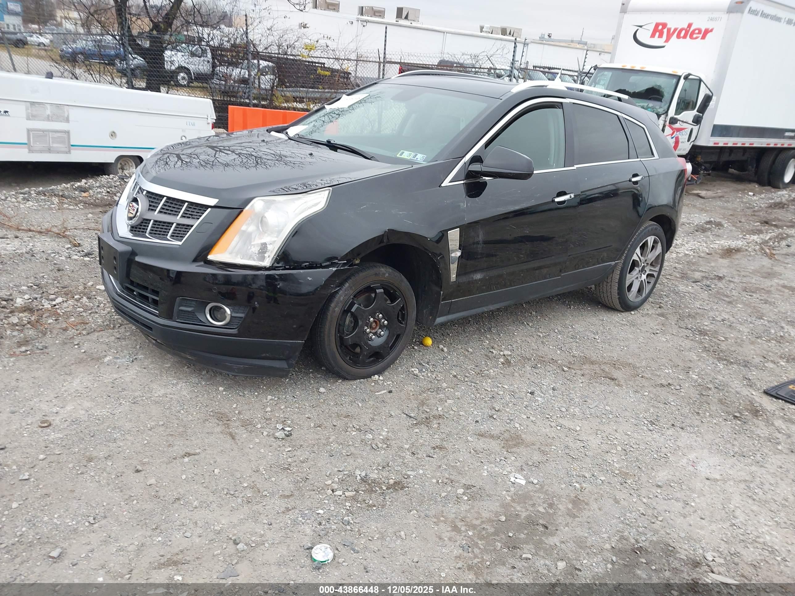 CADILLAC SRX image 2
