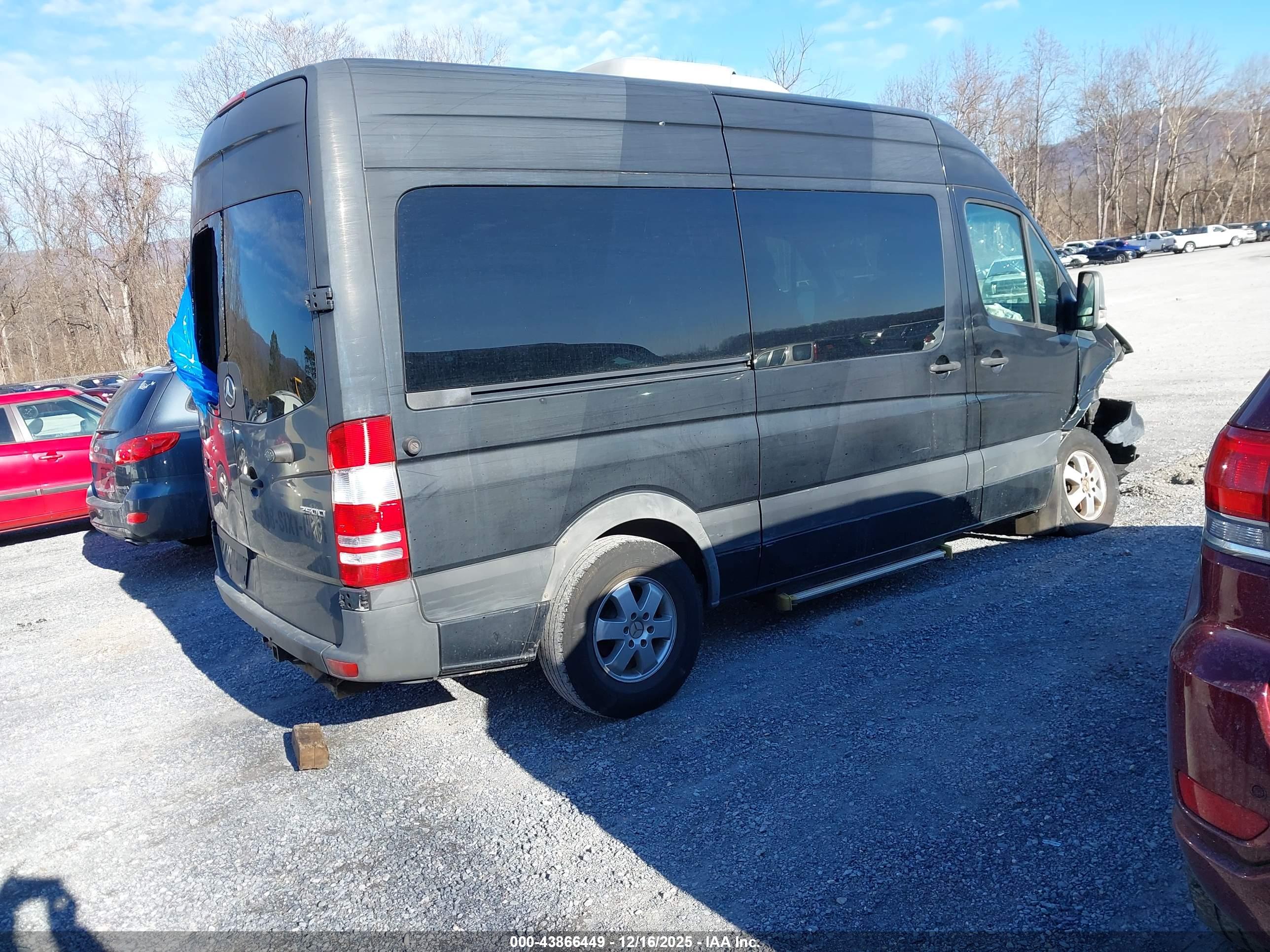 MERCEDES-BENZ SPRINTER image 4