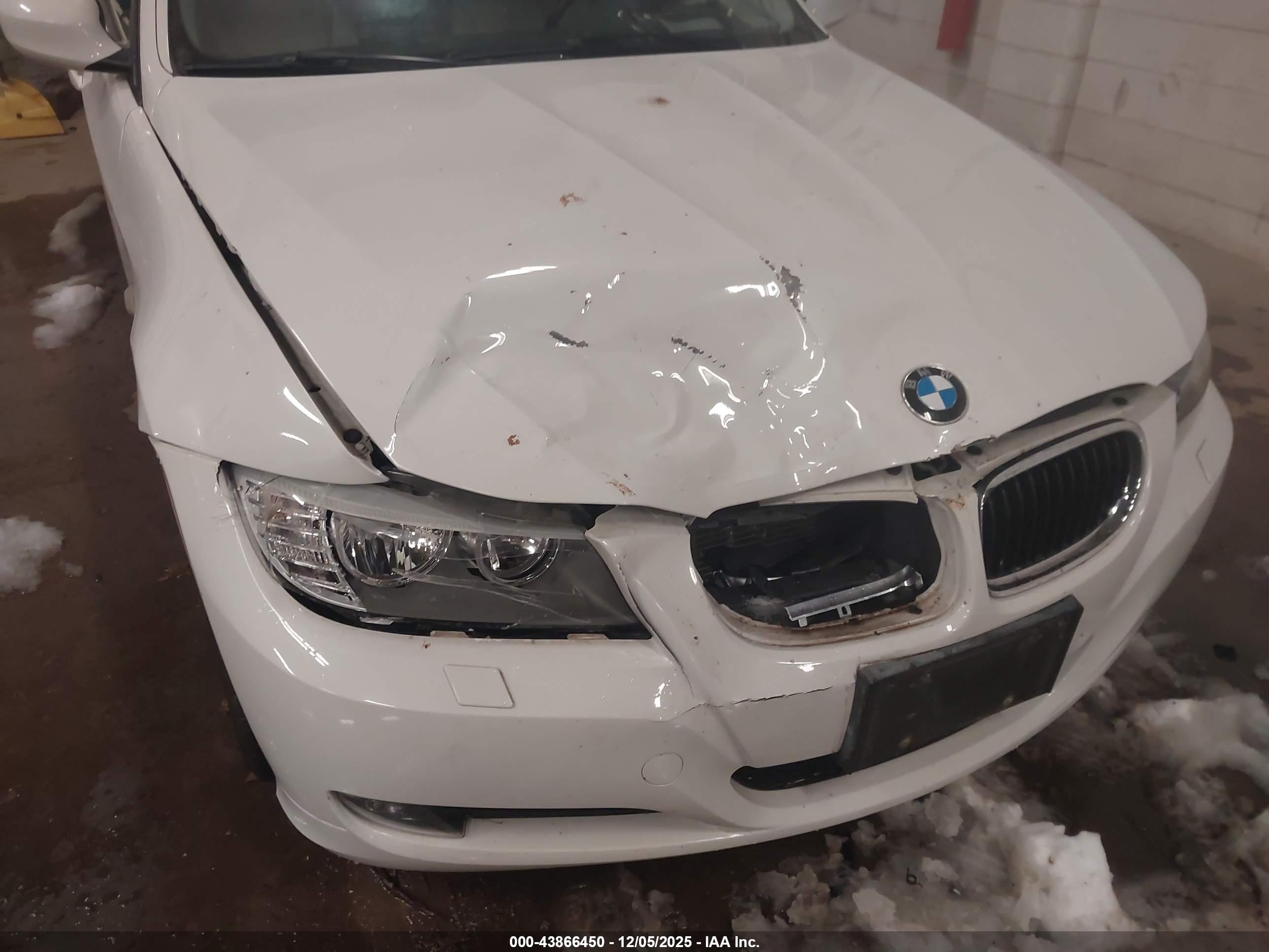 BMW 328I image 6