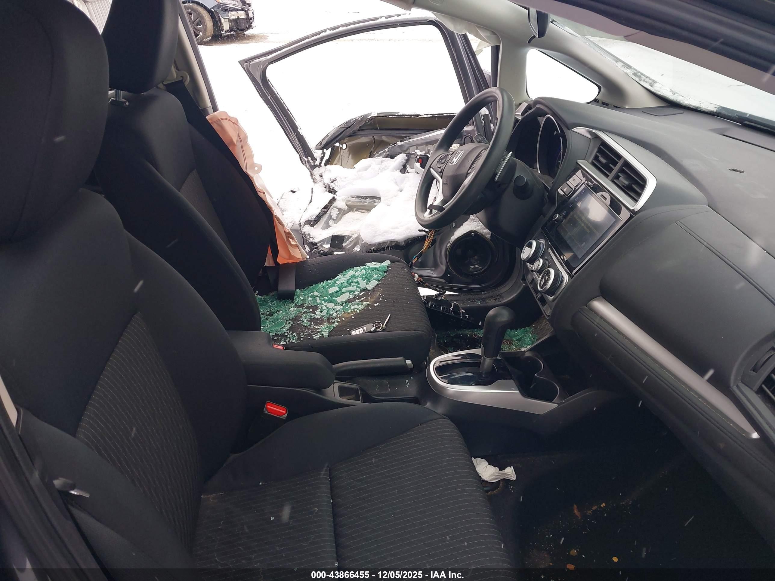 HONDA FIT image 5