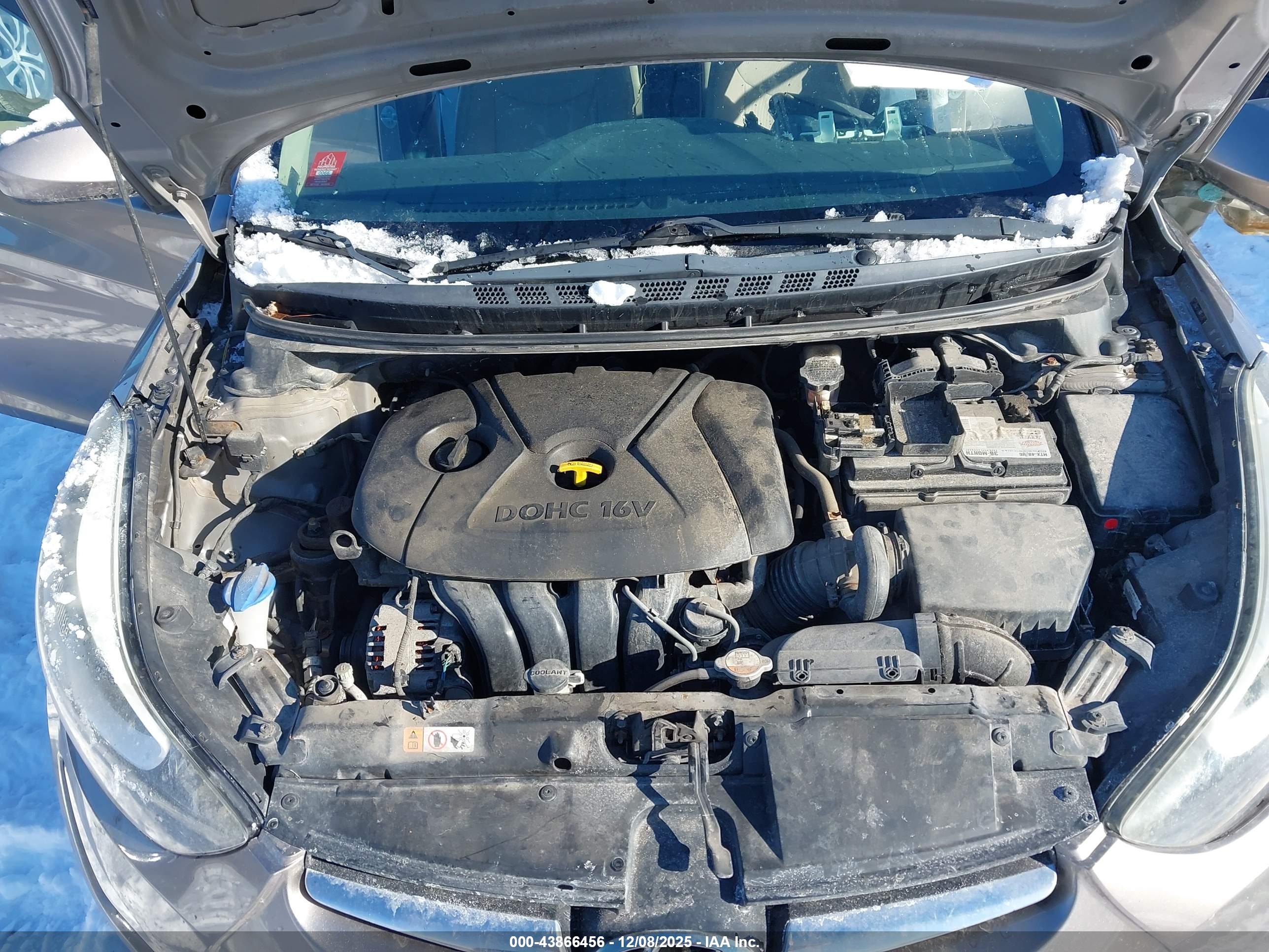 HYUNDAI ELANTRA image 10