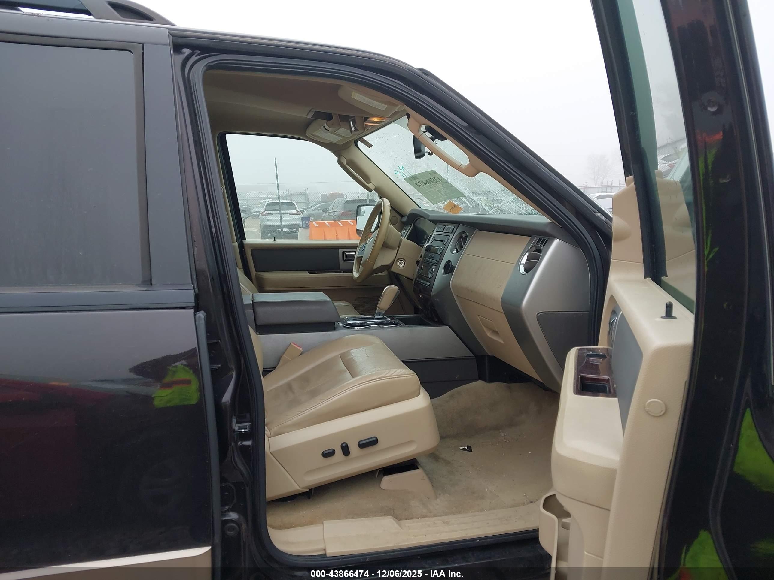 FORD EXPEDITION image 5