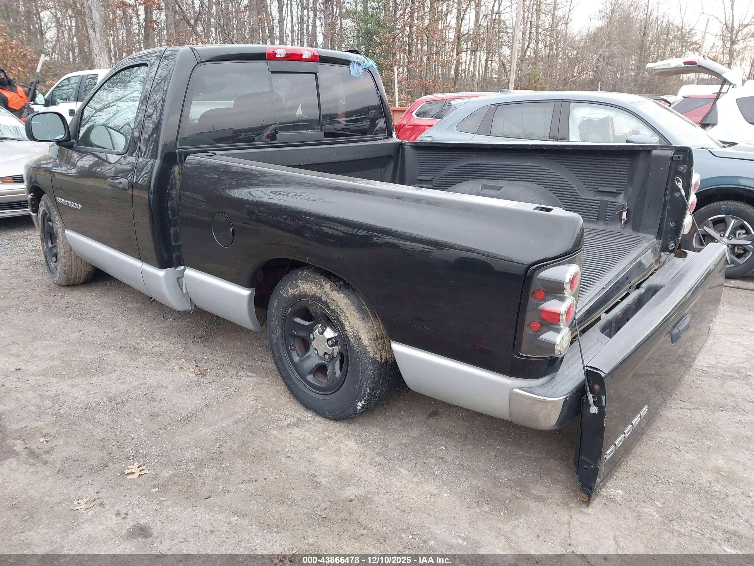 DODGE RAM image 3