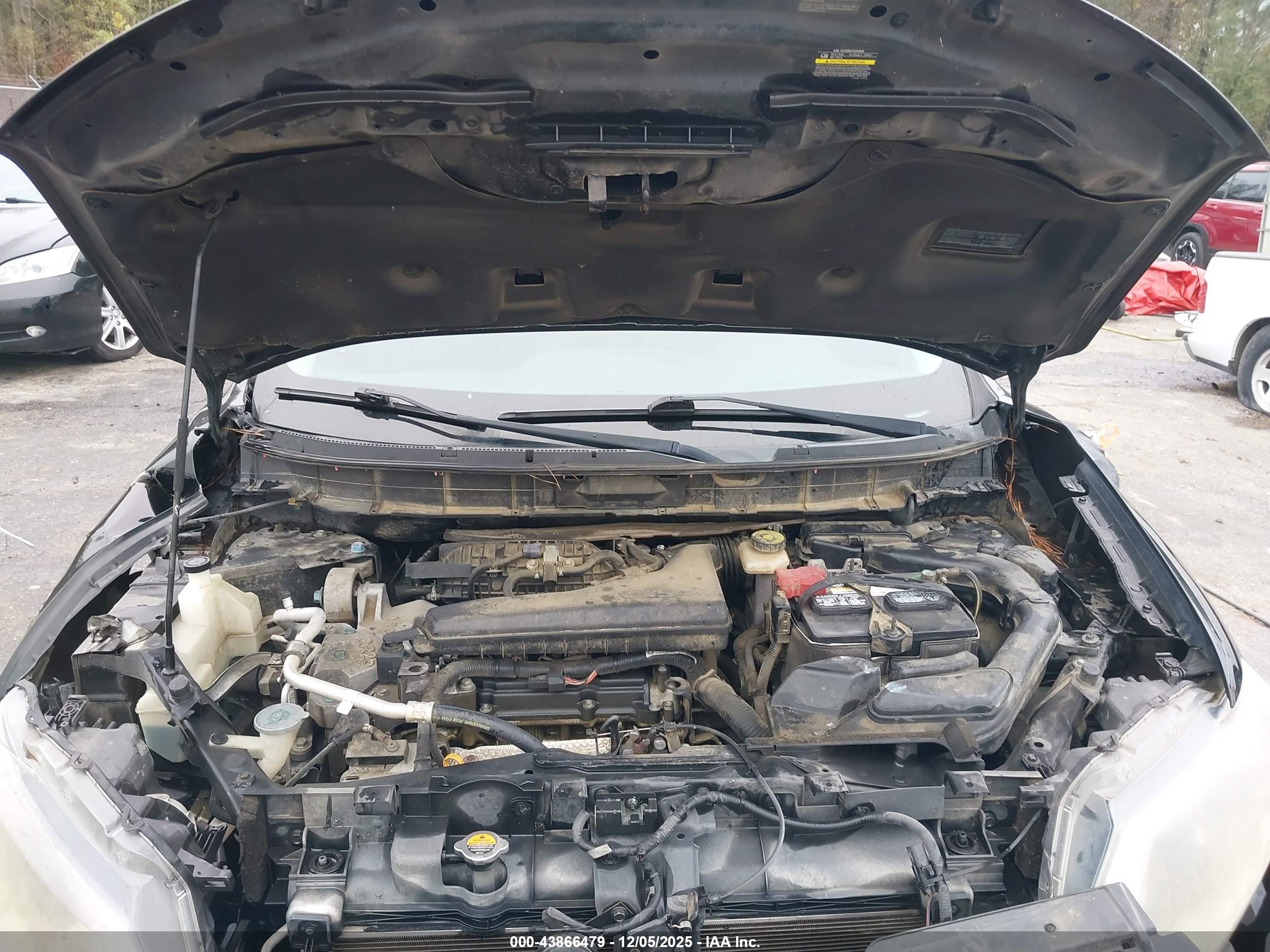 NISSAN ROGUE image 10